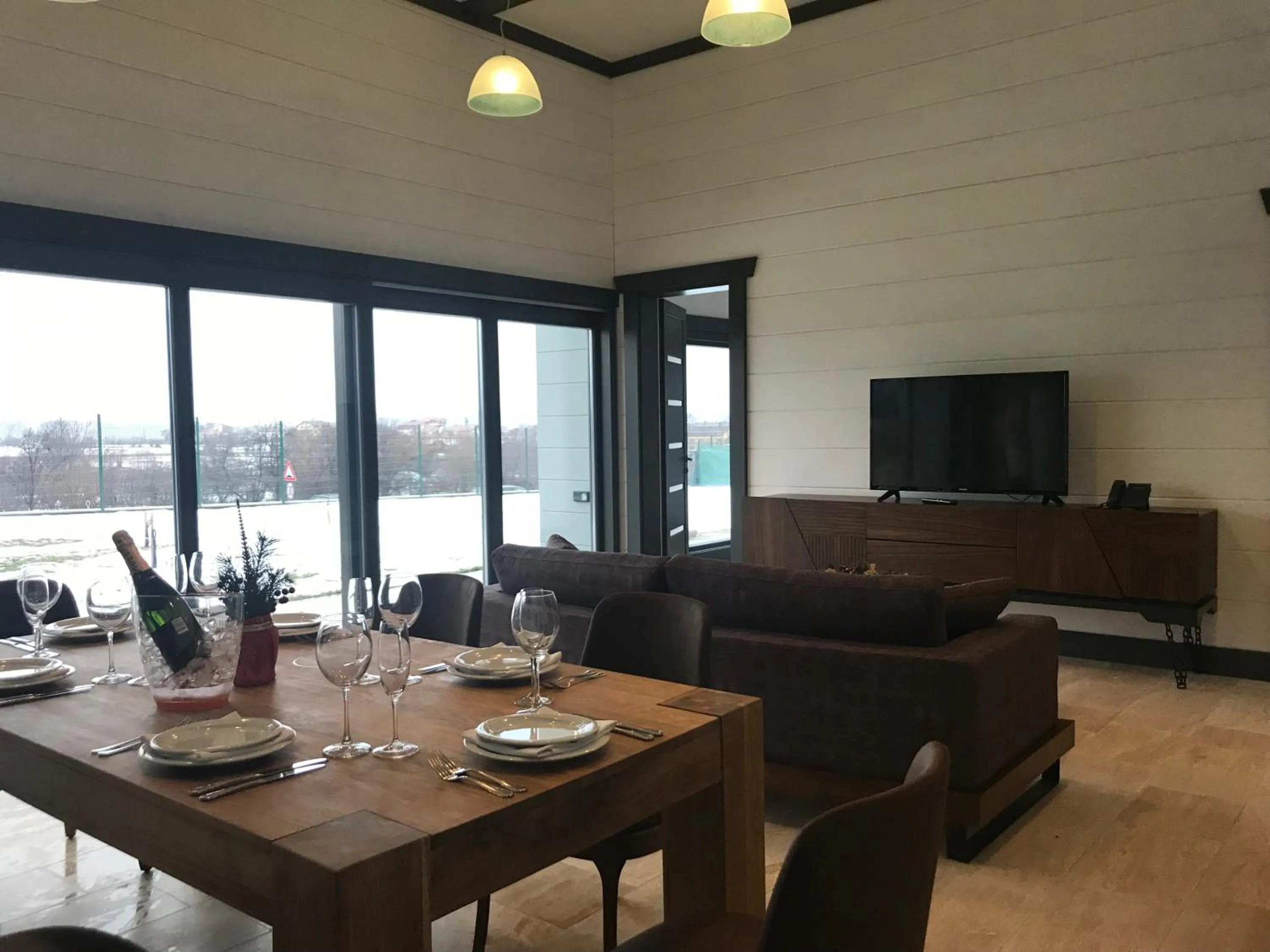 Living room in Hot Springs Medical and SPA