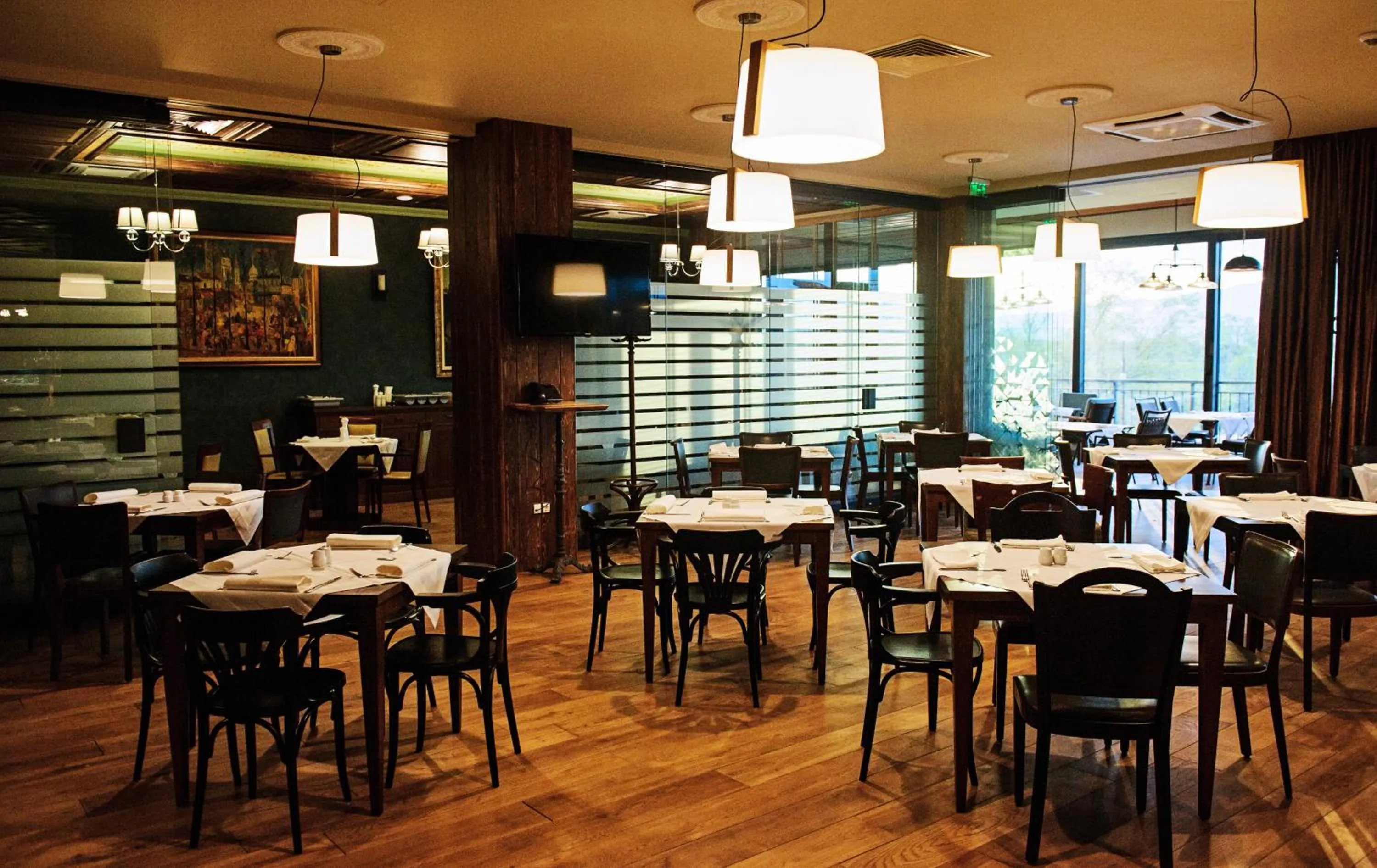 Restaurant/places to eat in Hot Springs Medical and SPA