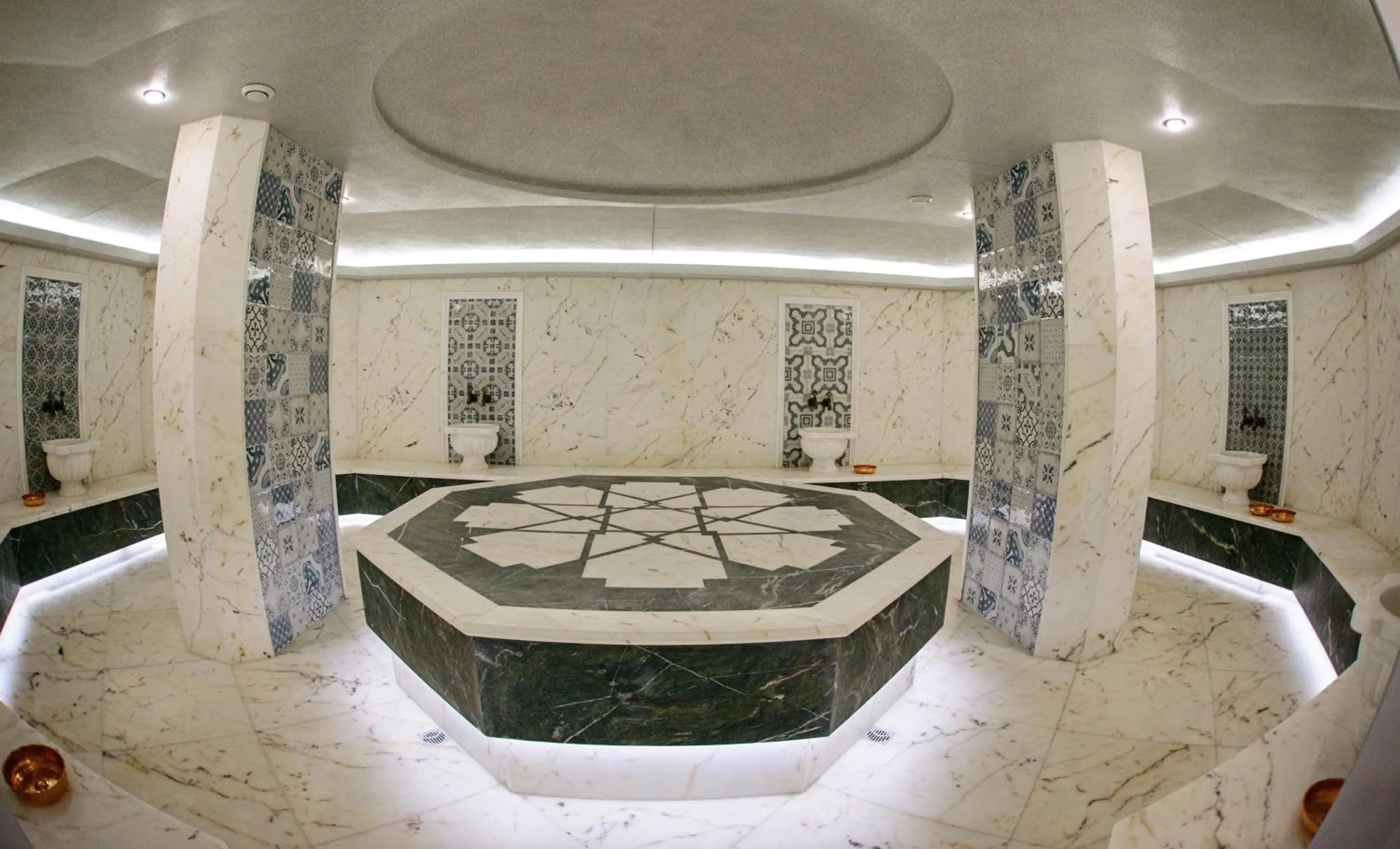 Steam room in Hot Springs Medical and SPA