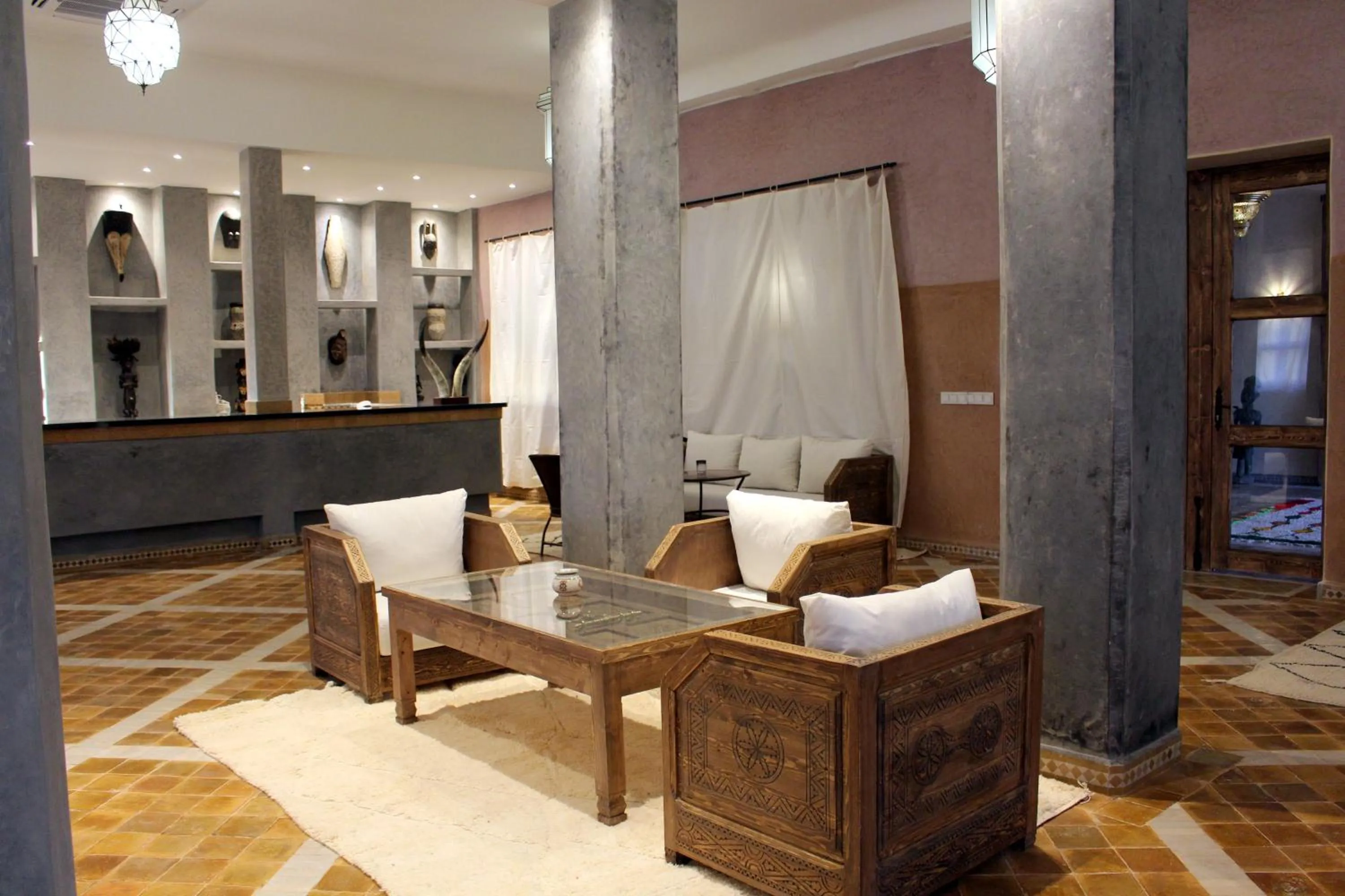 Lounge or bar in Bab Rimal - Desert Hotel in M'hamid El Ghizlane