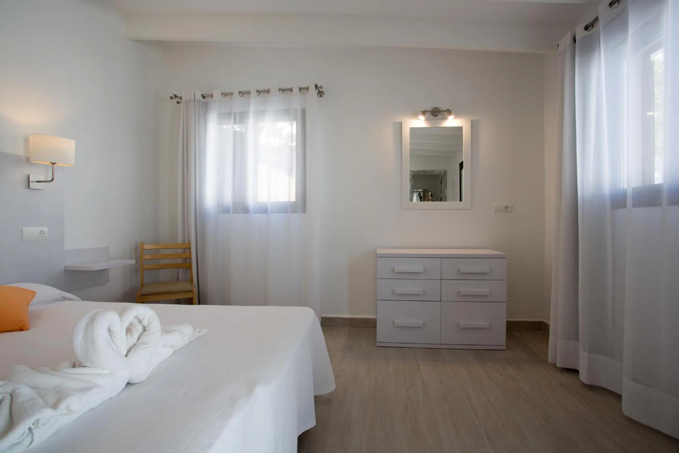 Photo of the whole room, Bed in Hotel Rosamar - Emar Hotels