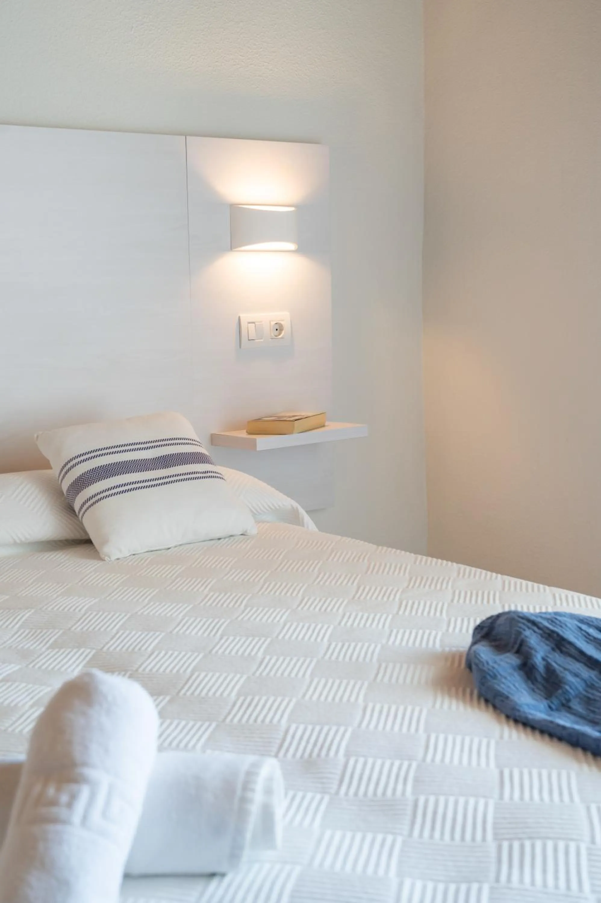 Bed in Hotel Rosamar - Emar Hotels