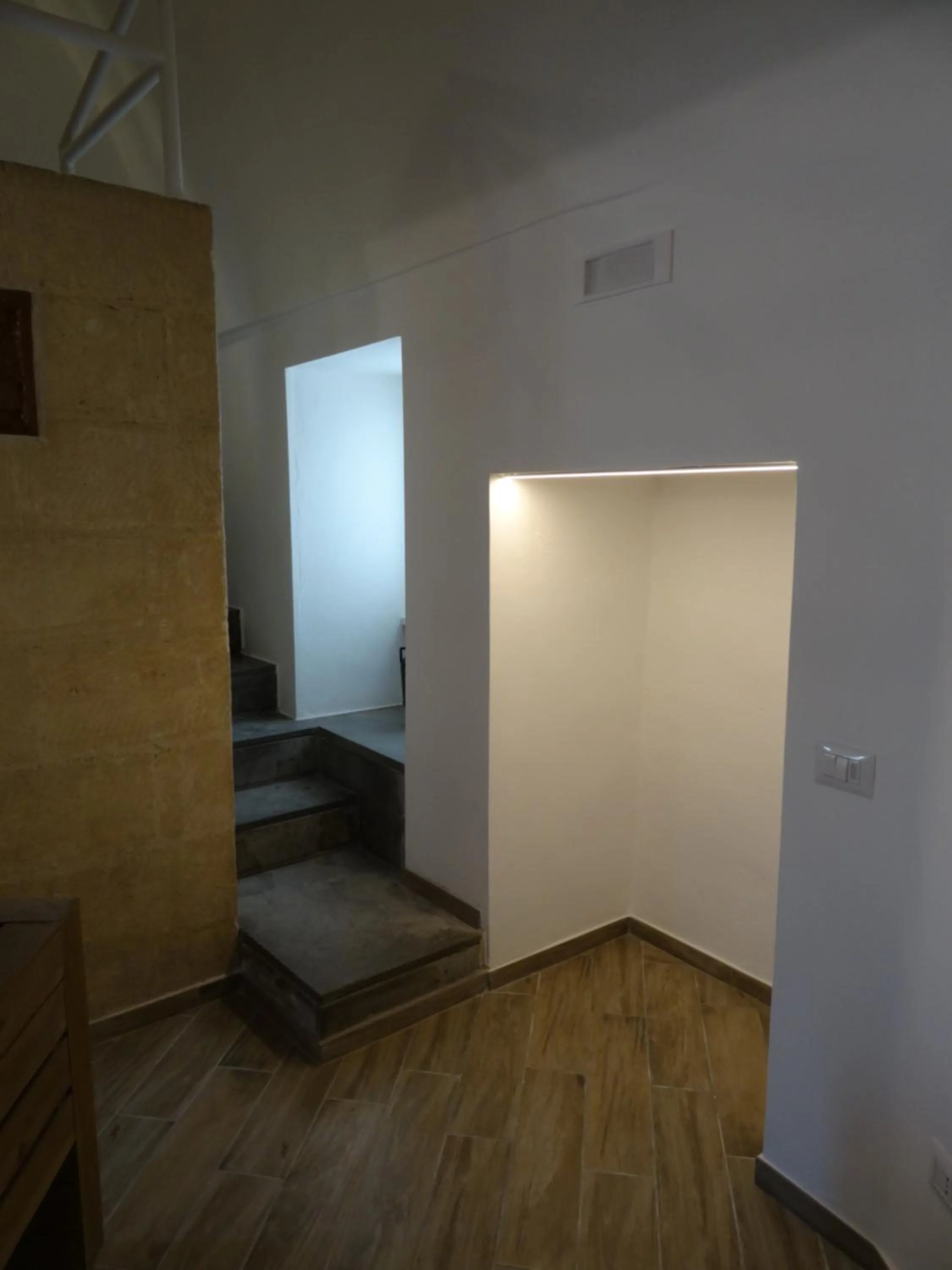 hair dresser in LA DIMORA DELLE 3 ZIE