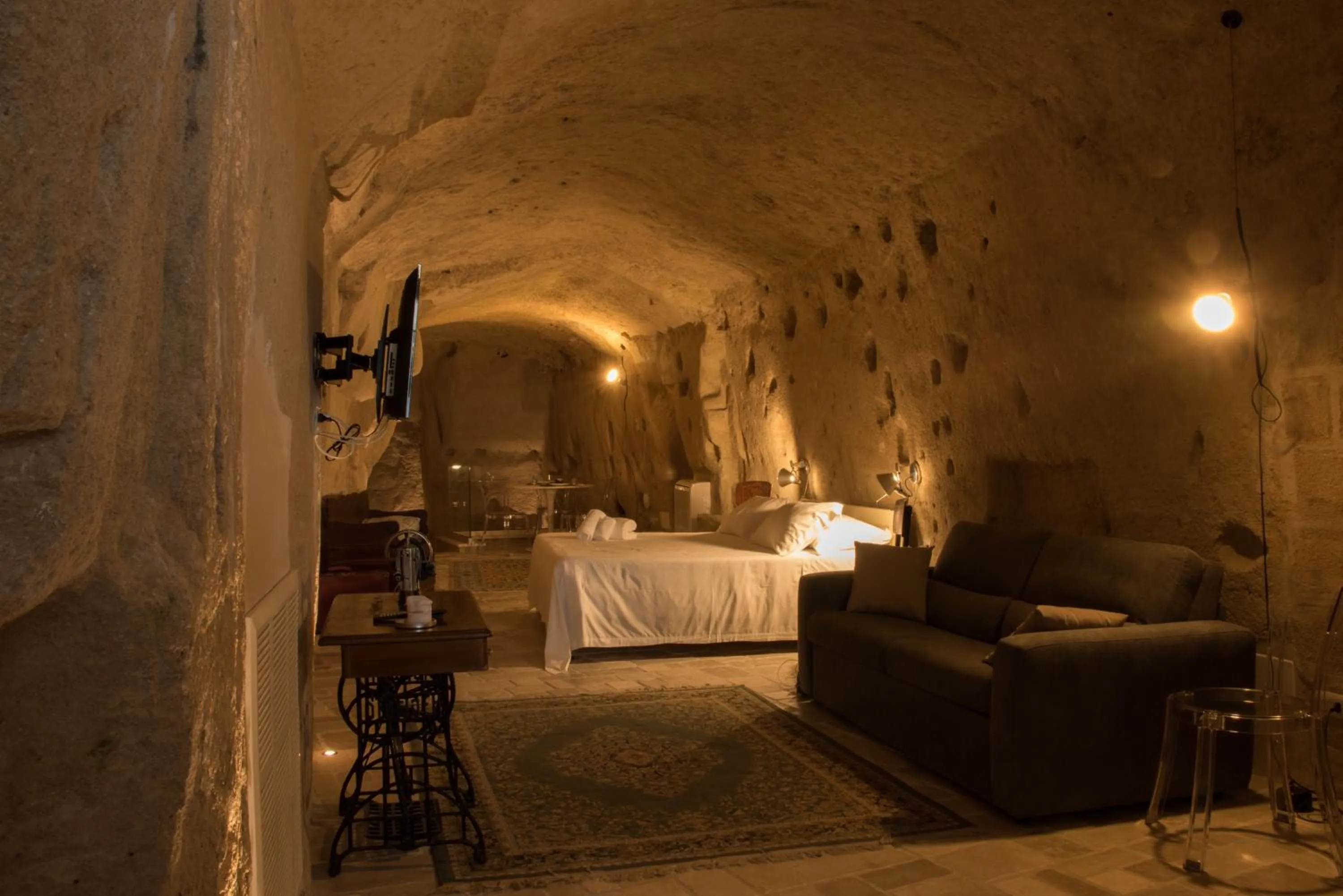 Photo of the whole room, Bed in LA DIMORA DELLE 3 ZIE