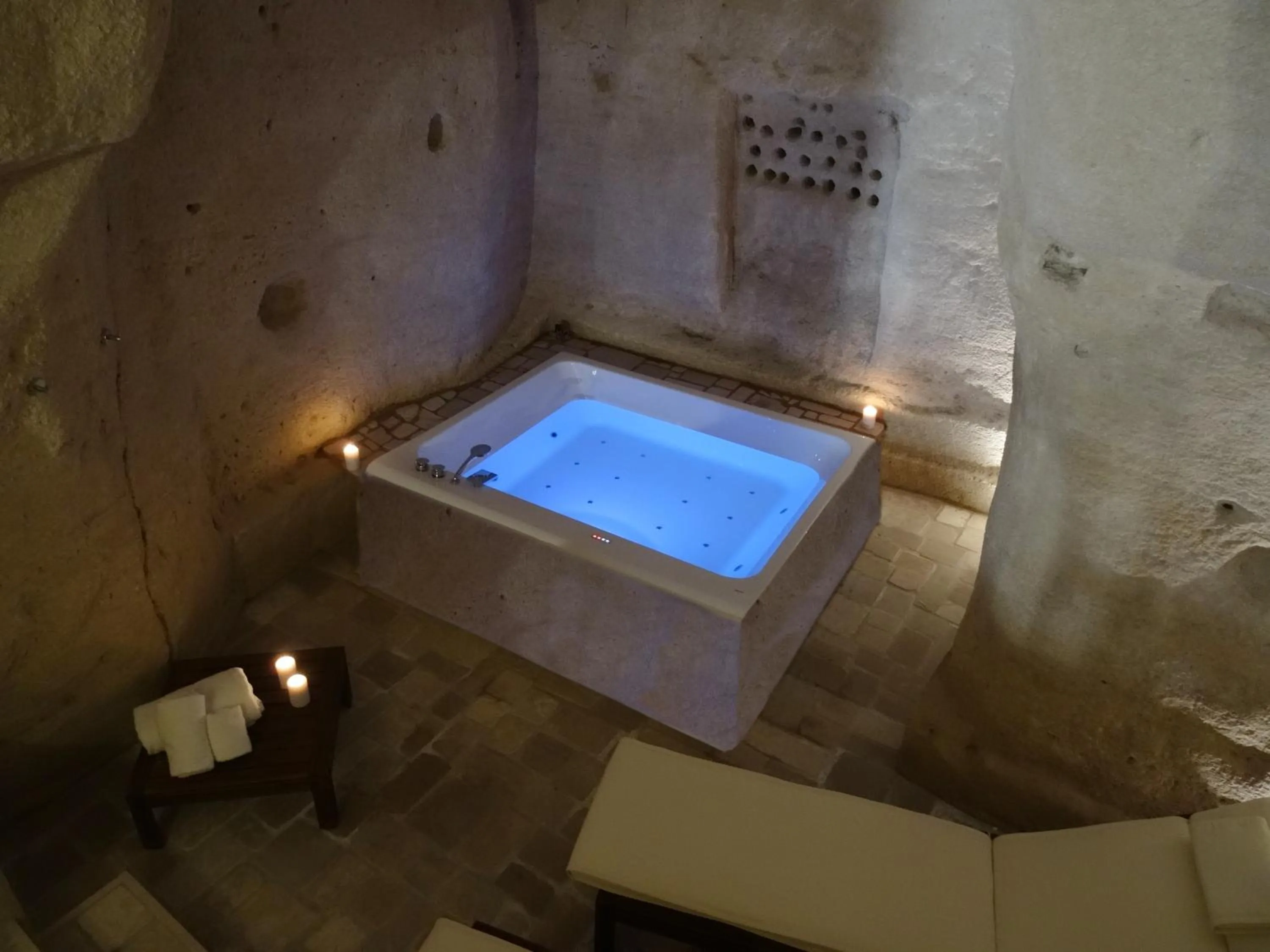 Hot Tub in LA DIMORA DELLE 3 ZIE