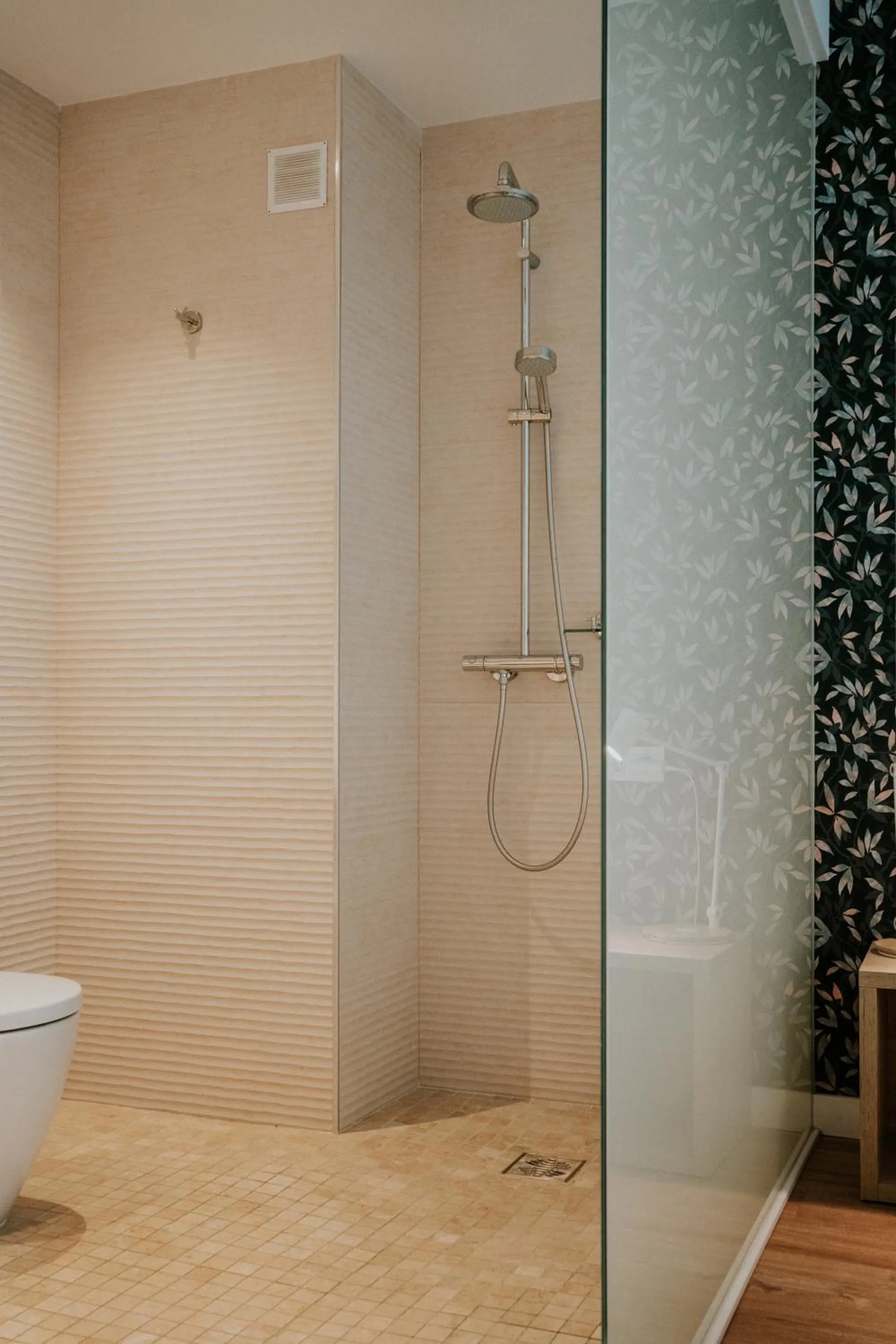 Shower in Rincon 13 - Mares