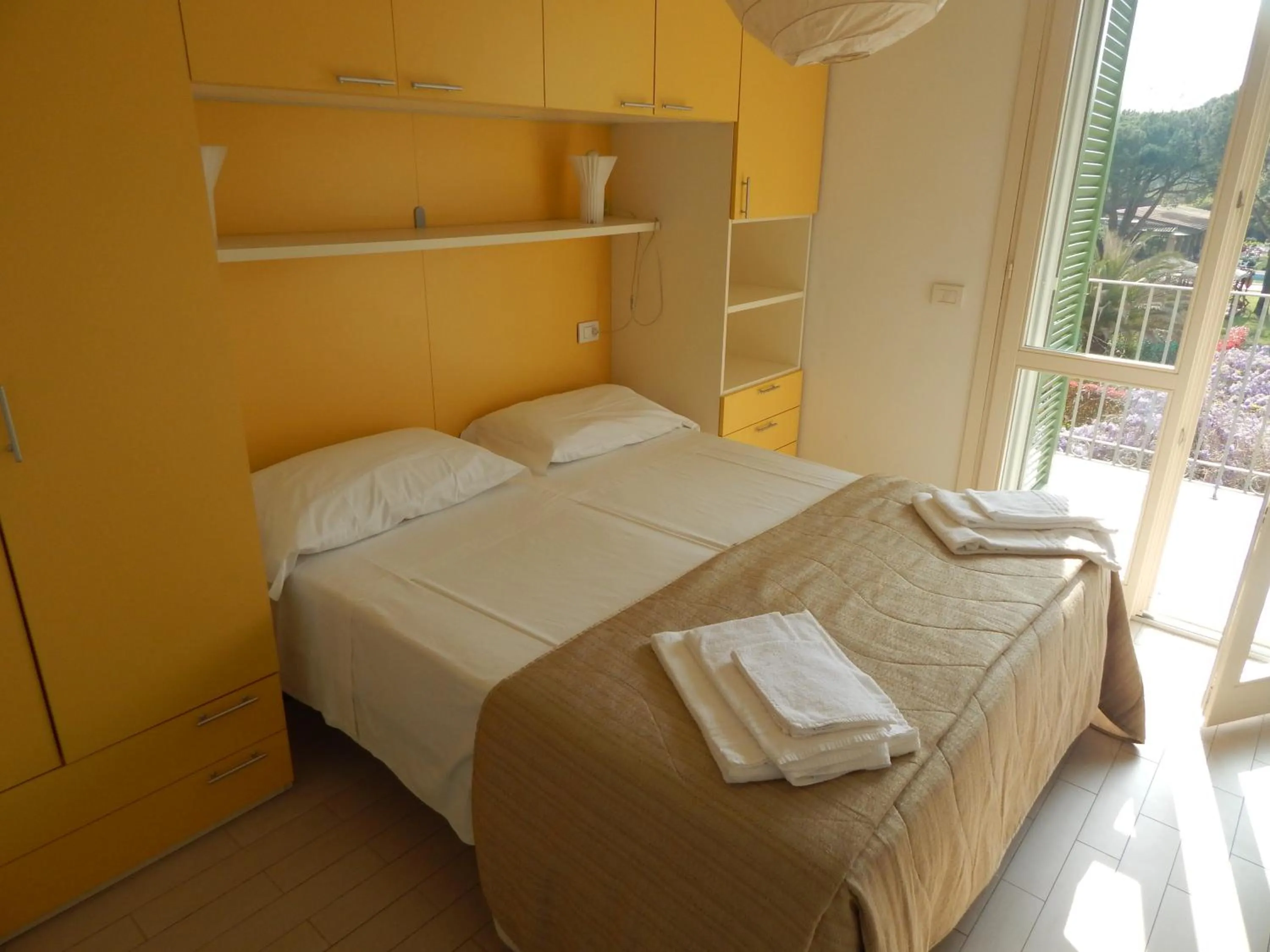 Bedroom, Bed in Rta la Pergola