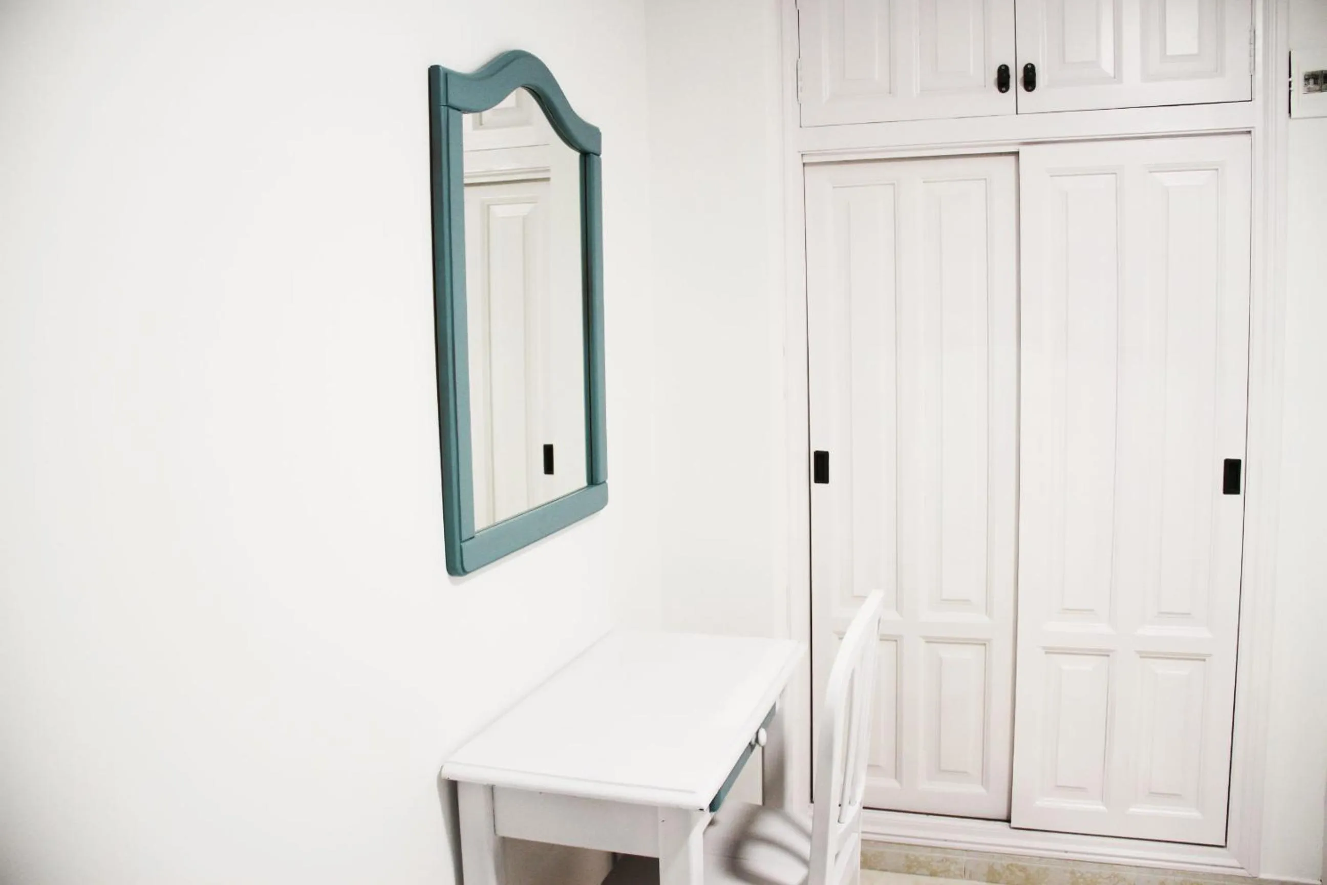 Decorative detail in Hugo Beach Hotel & Apartments