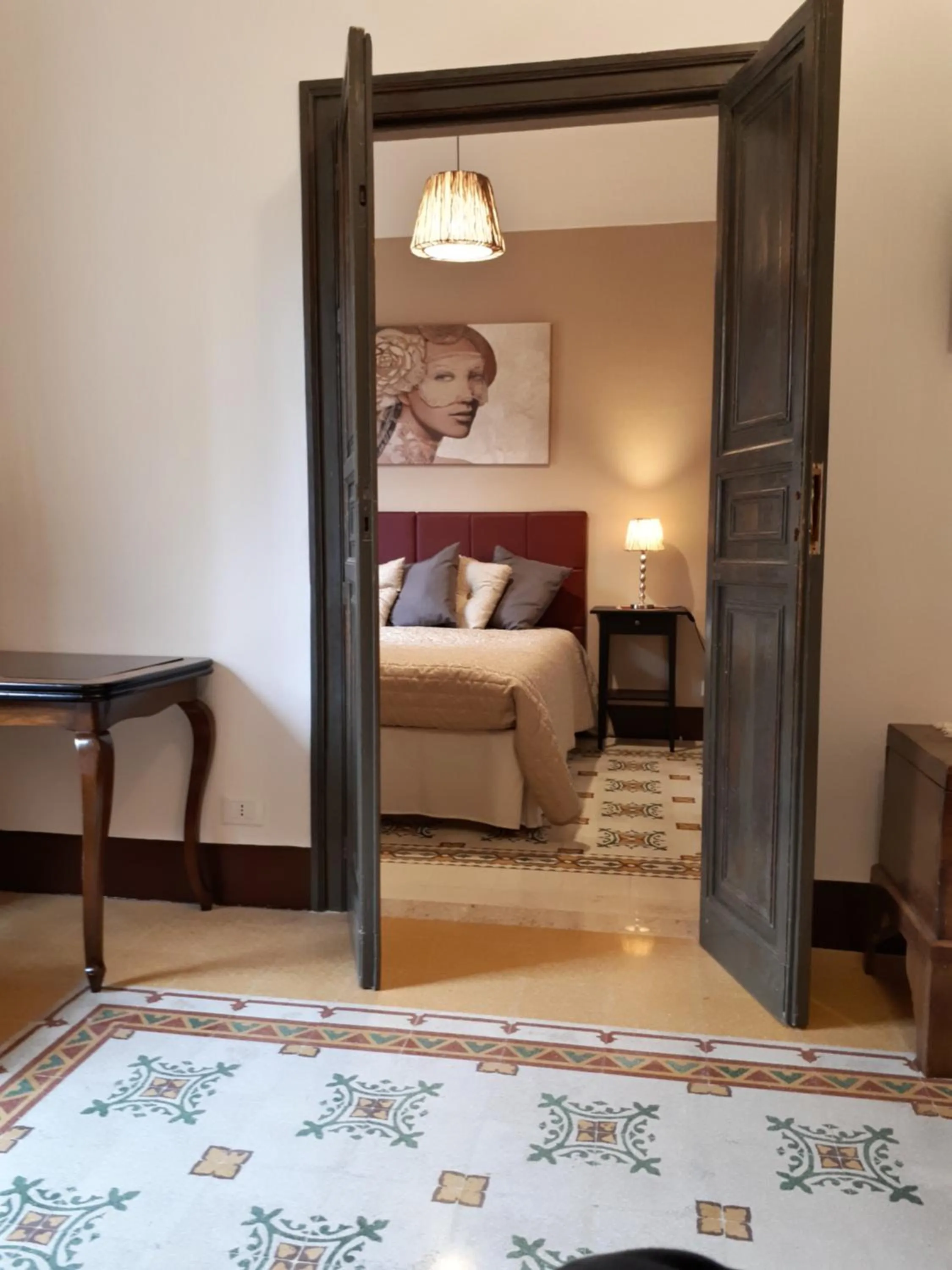 Photo of the whole room, Bed in AL-ZABUT