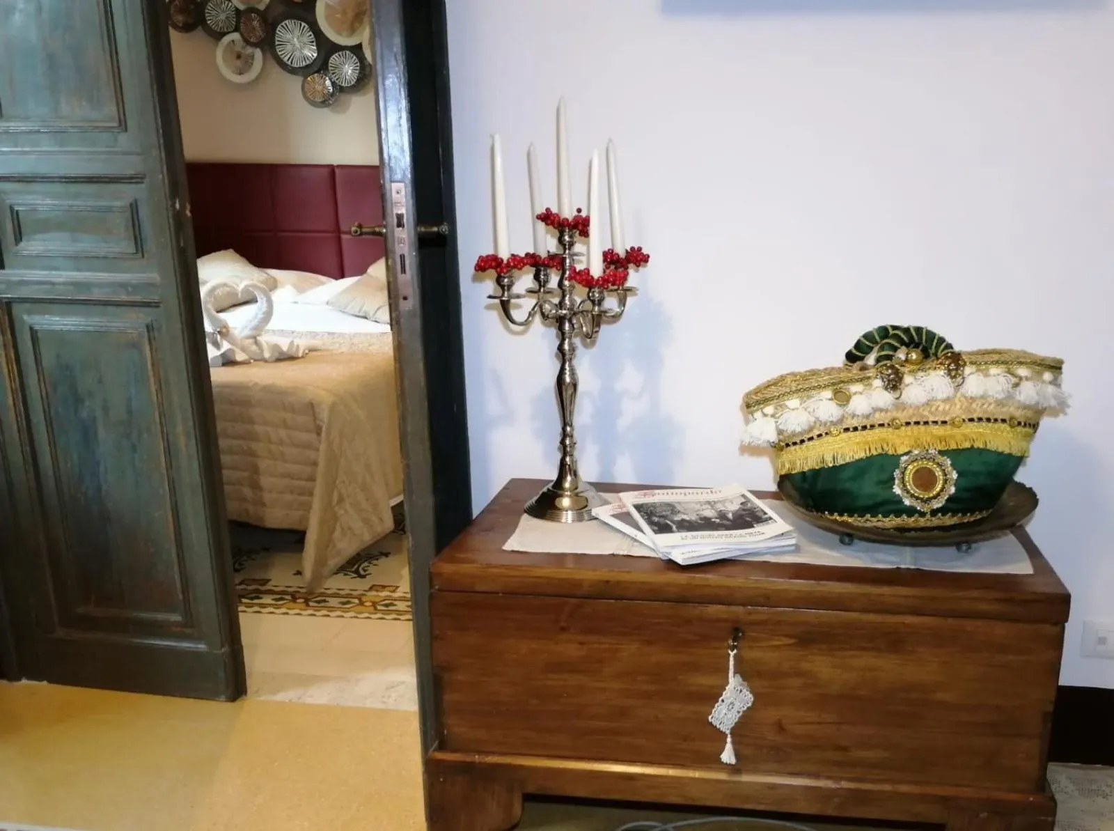 hair dresser, Bed in AL-ZABUT