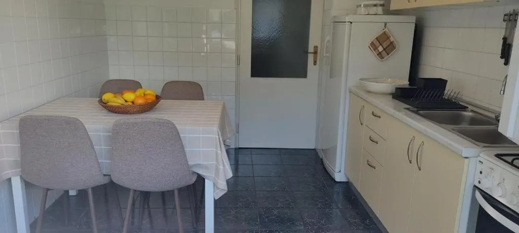 Amazing seaview apartment with a balcony near the beach - Kneza Trpimira I
