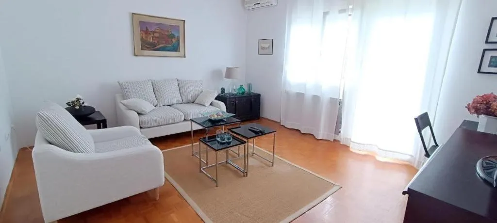 Amazing seaview apartment with a balcony near the beach - Kneza Trpimira I