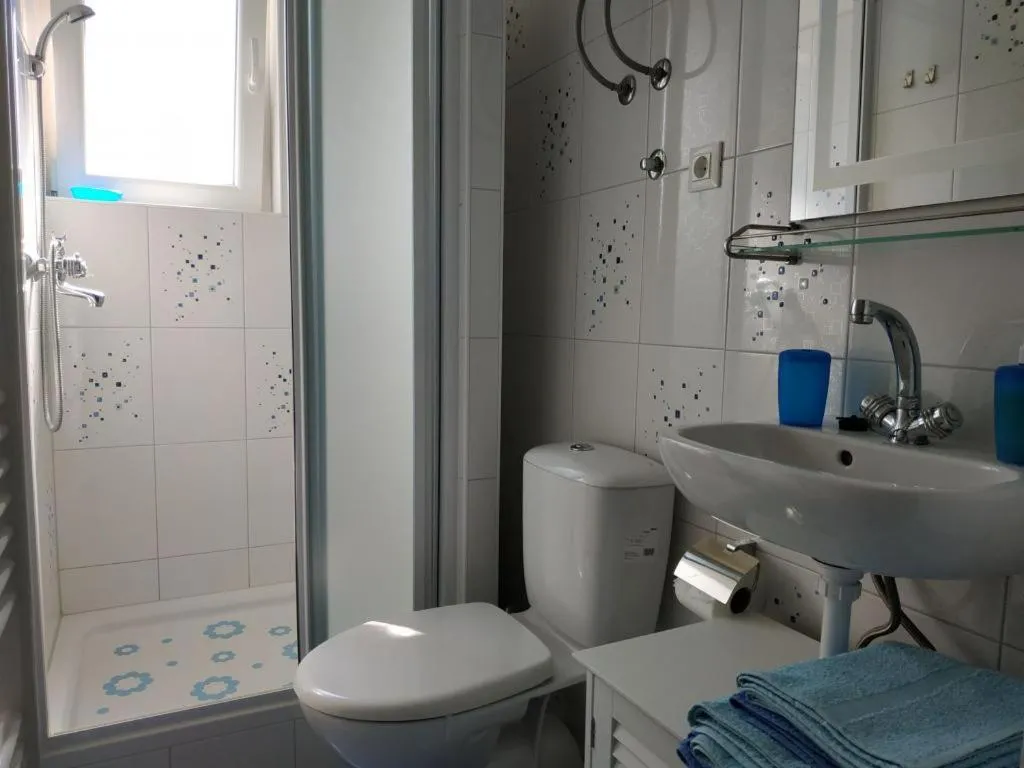 Amazing seaview apartment with a balcony near the beach - Kneza Trpimira I