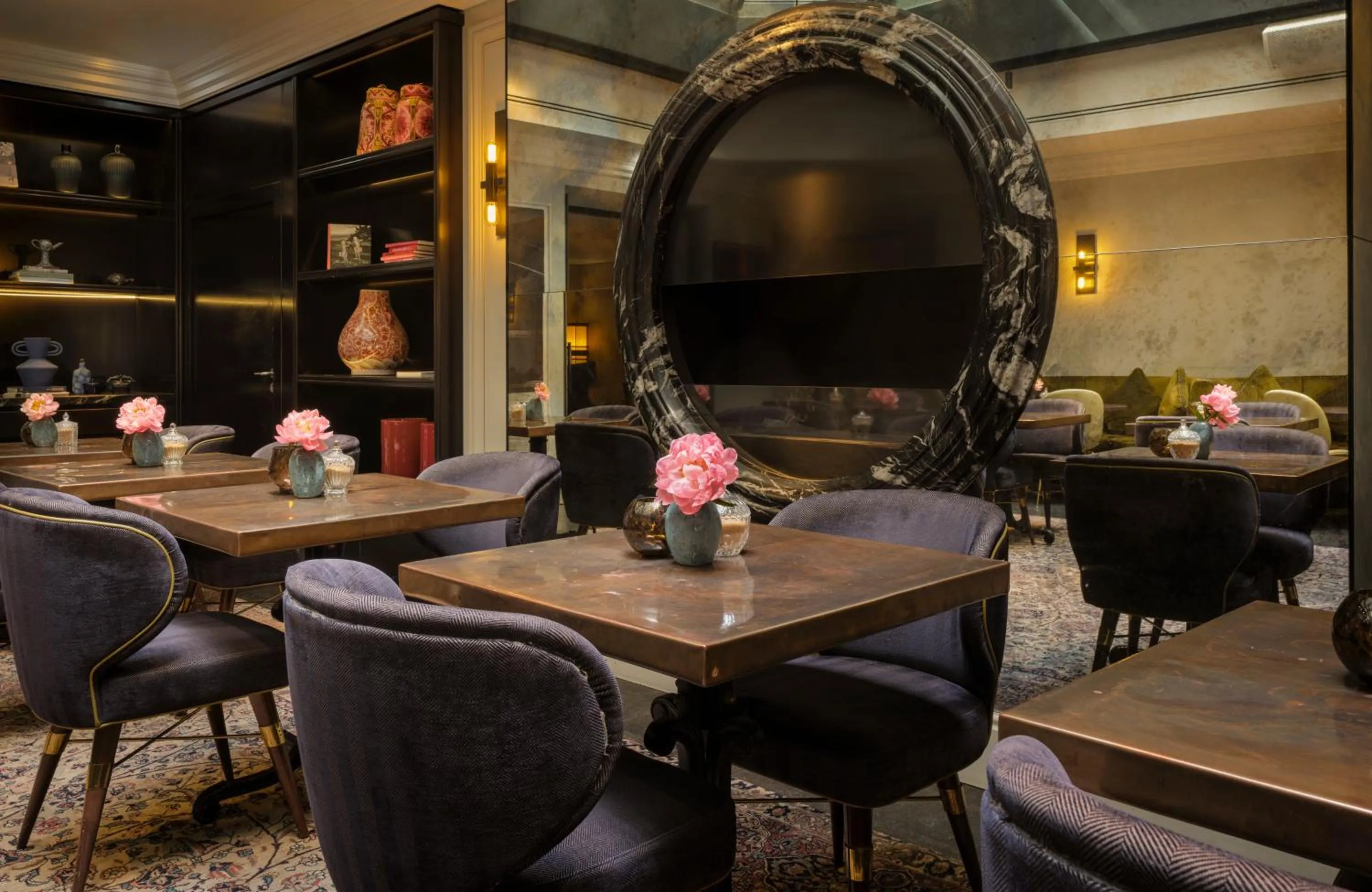 Restaurant/places to eat in The Nikolai Hamburg - Leonardo Limited Edition