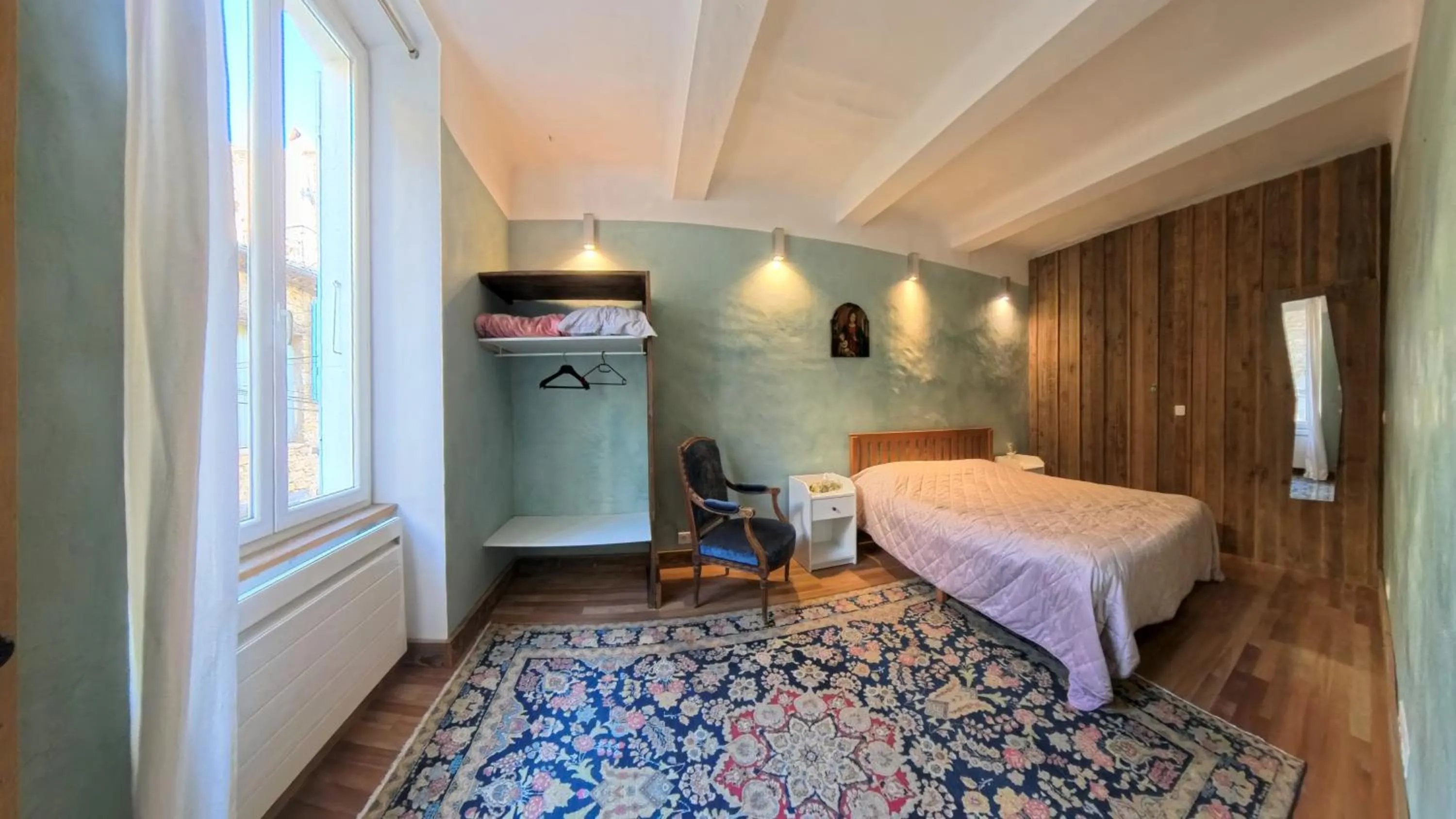 Bedroom, Bed in Le 47 - Rentals in South of France