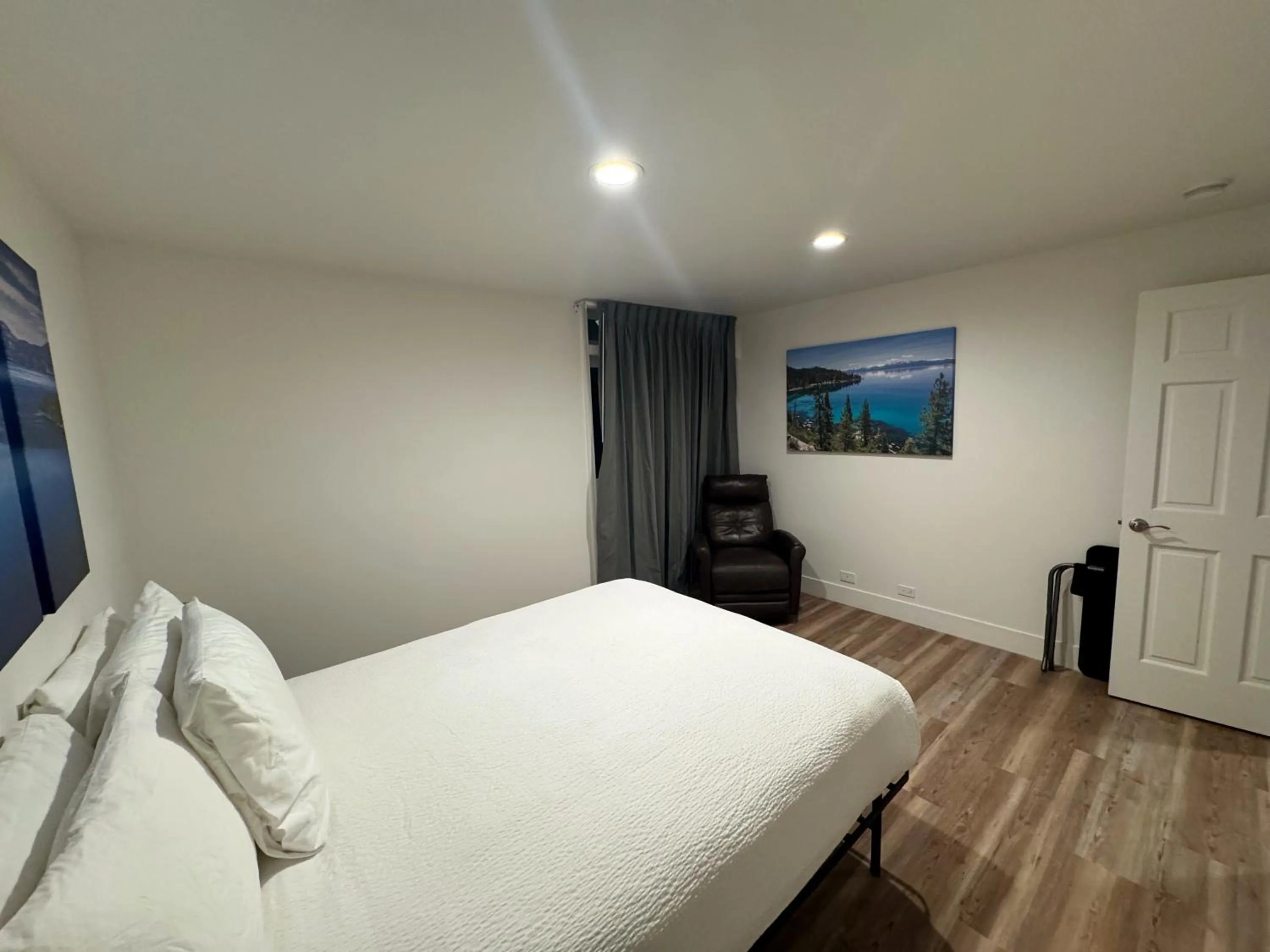 Bedroom, Bed in Firelite Lodge