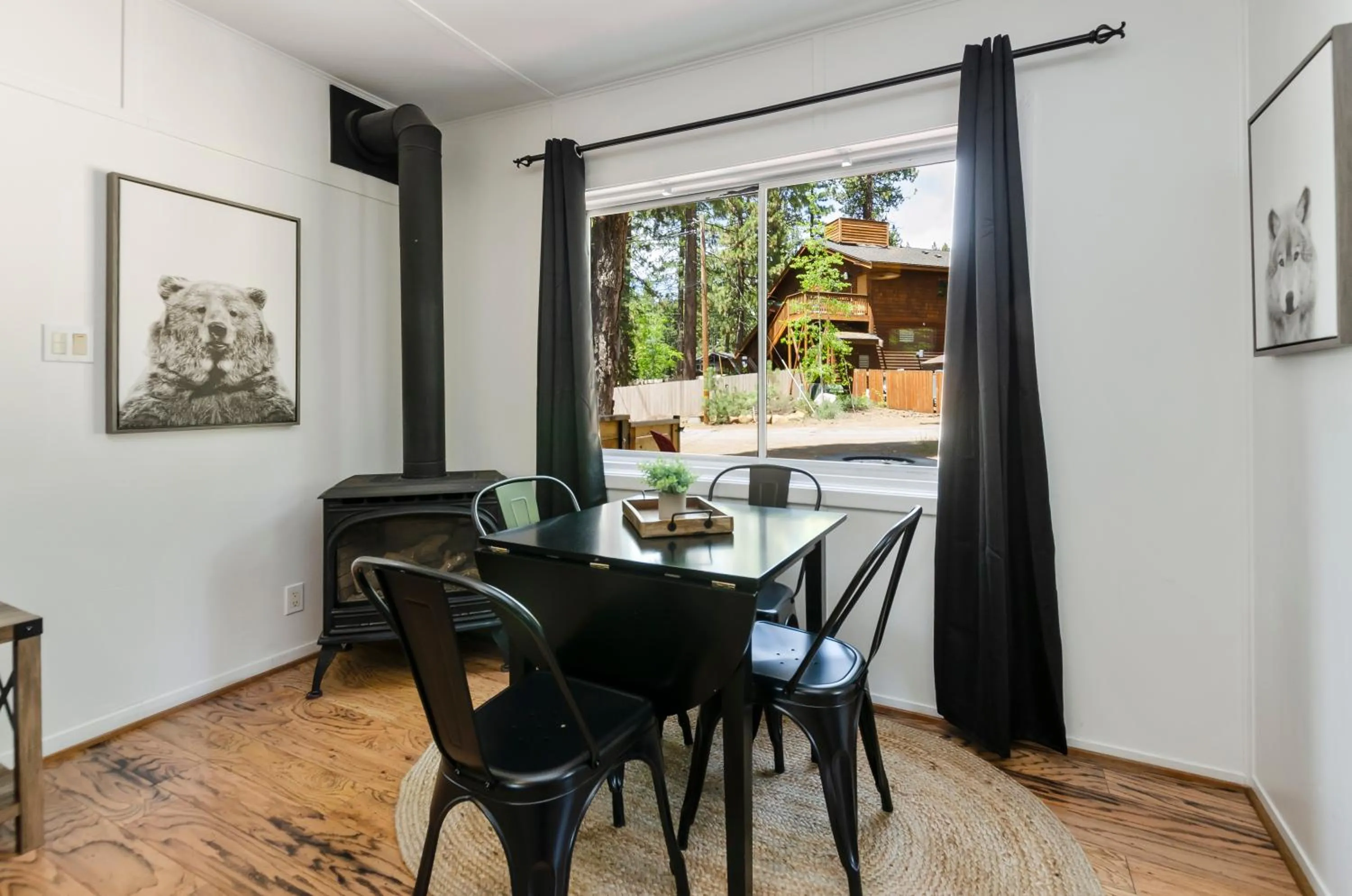 Dining area in Firelite Lodge
