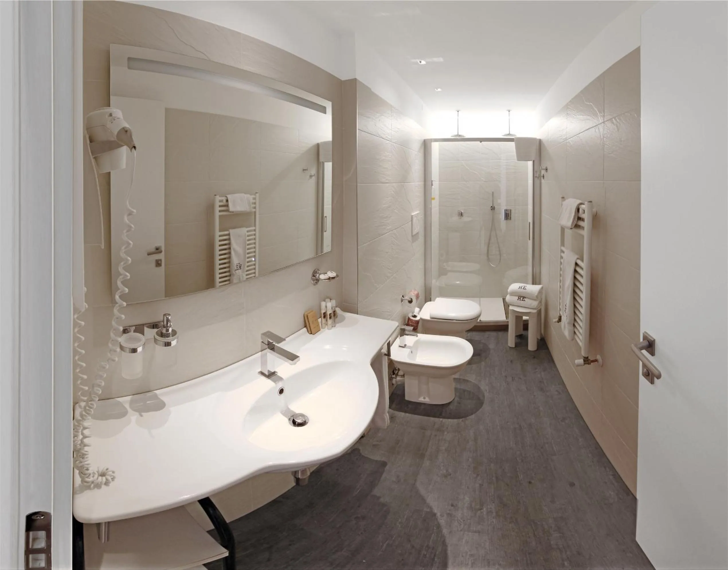 Bathroom in Hotel Europa Monetti