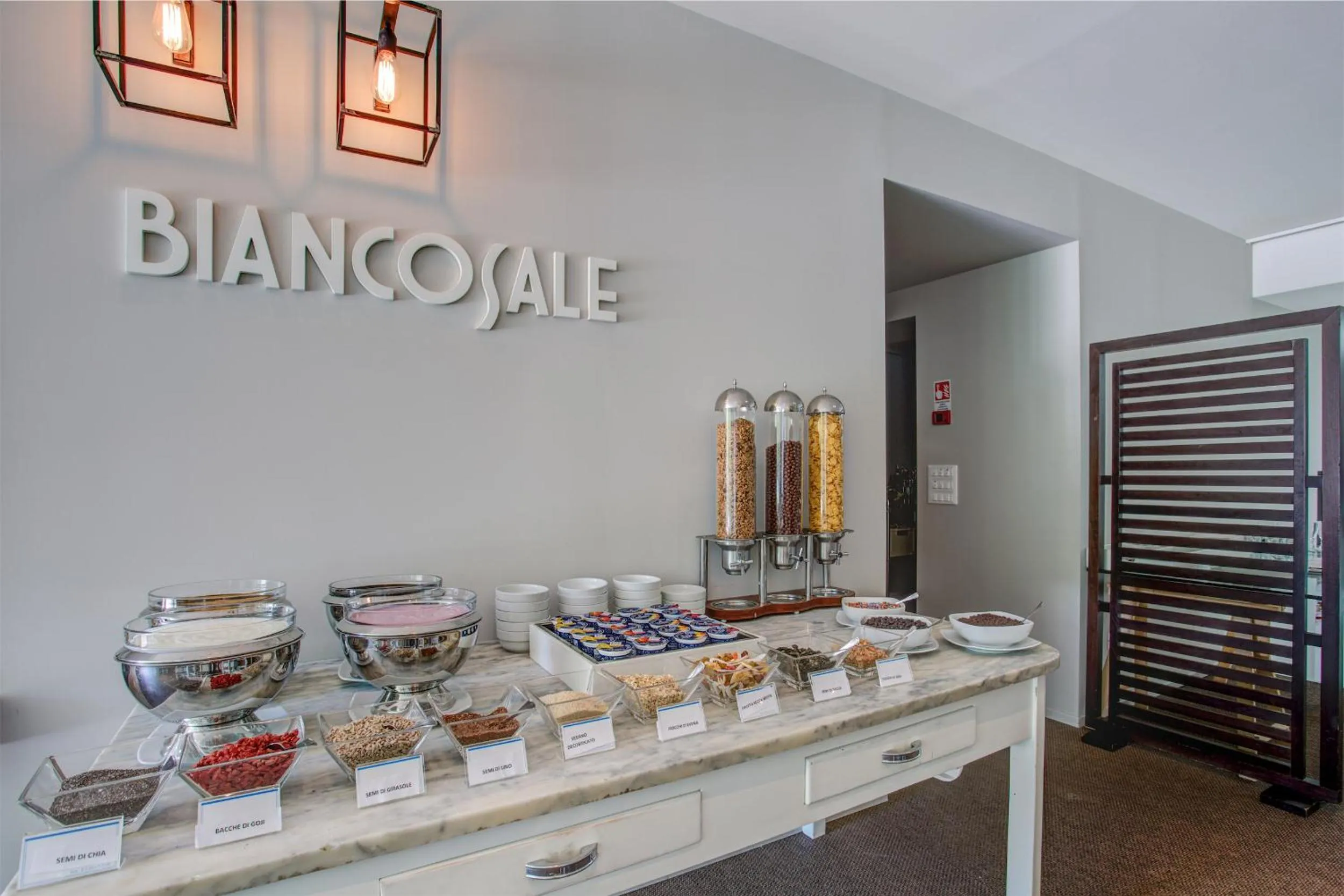 Buffet breakfast in Hotel Europa Monetti