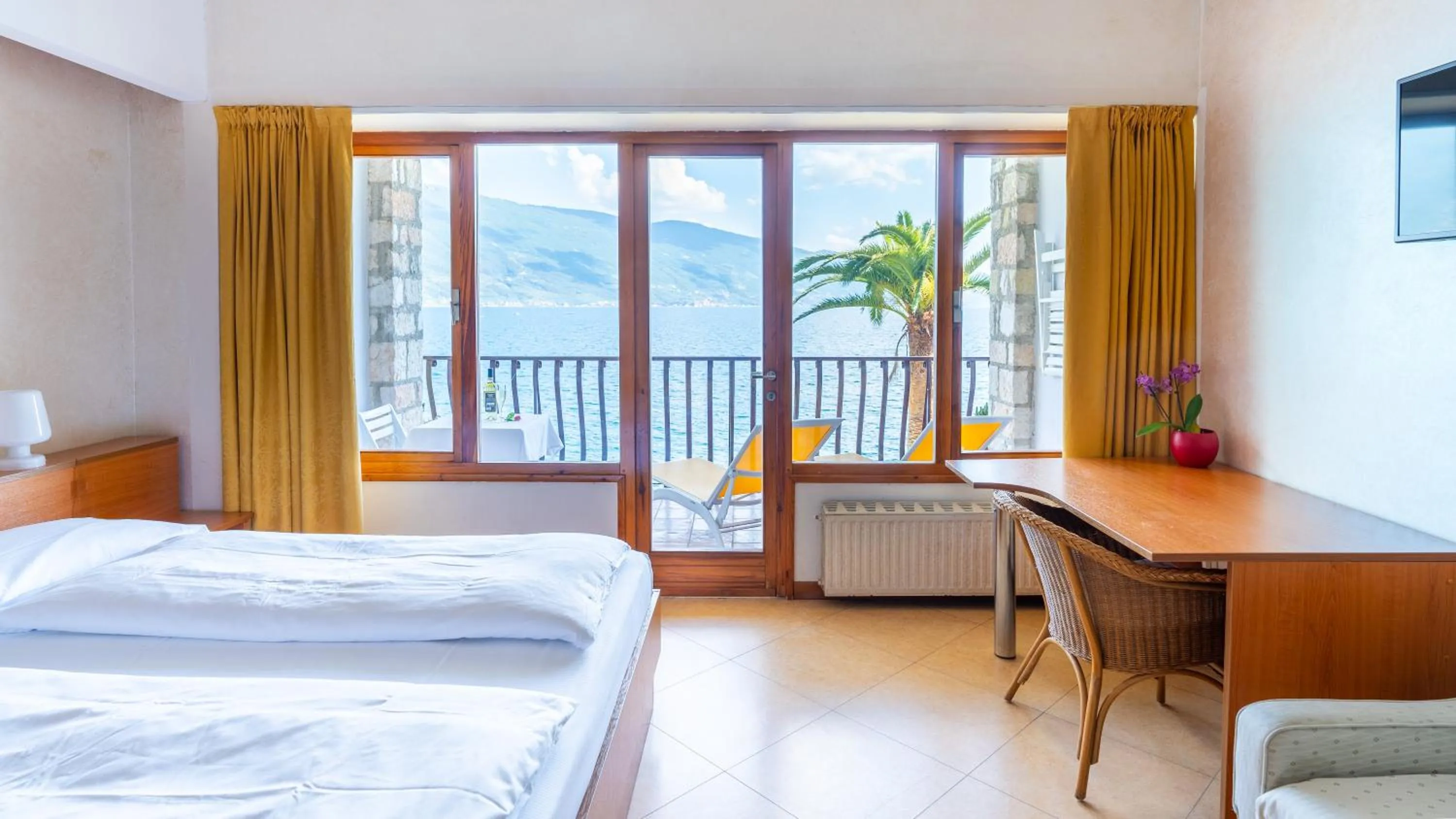 Bed in Hotel Forbisicle