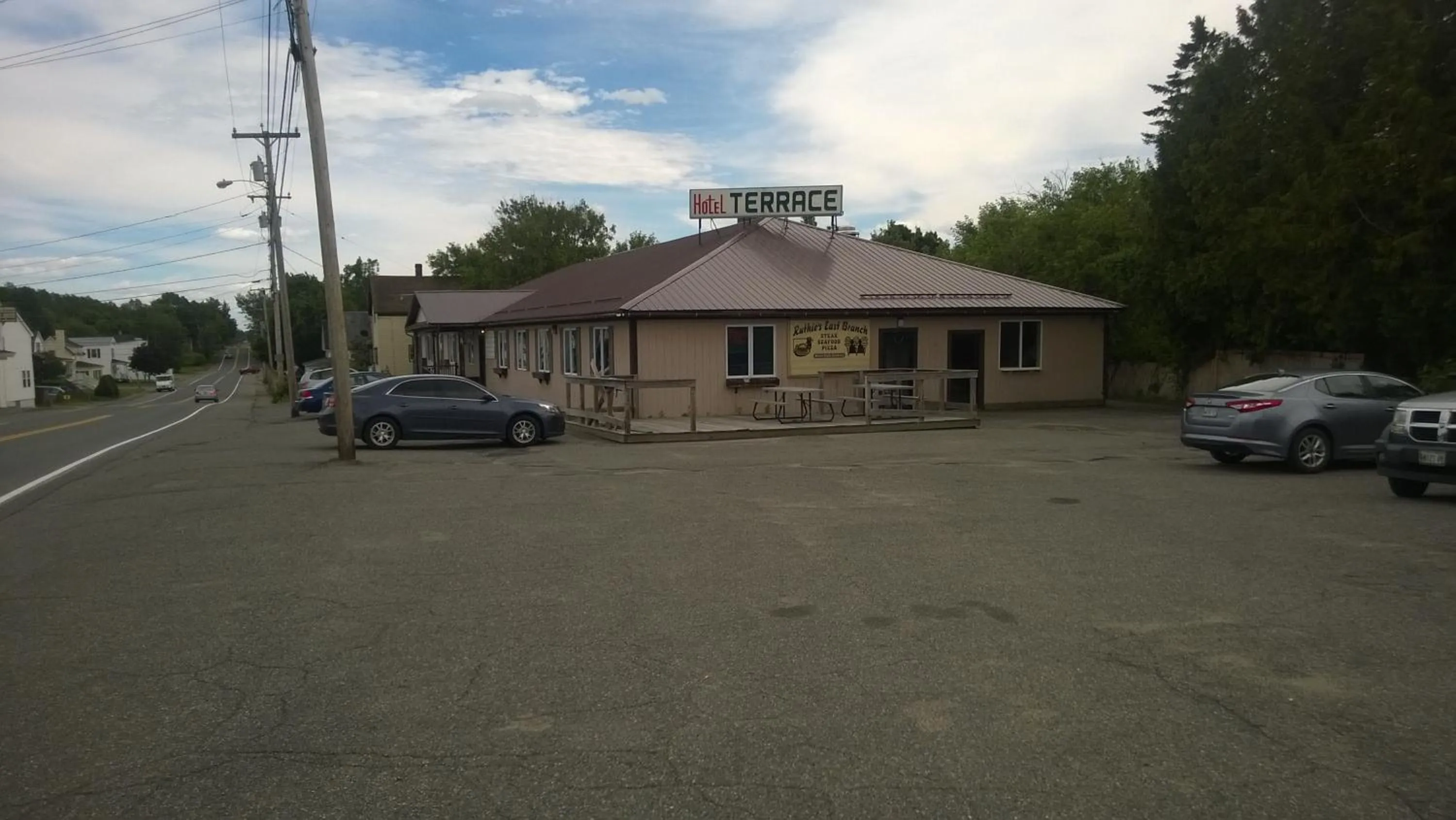 Property building in Hotel Terrace