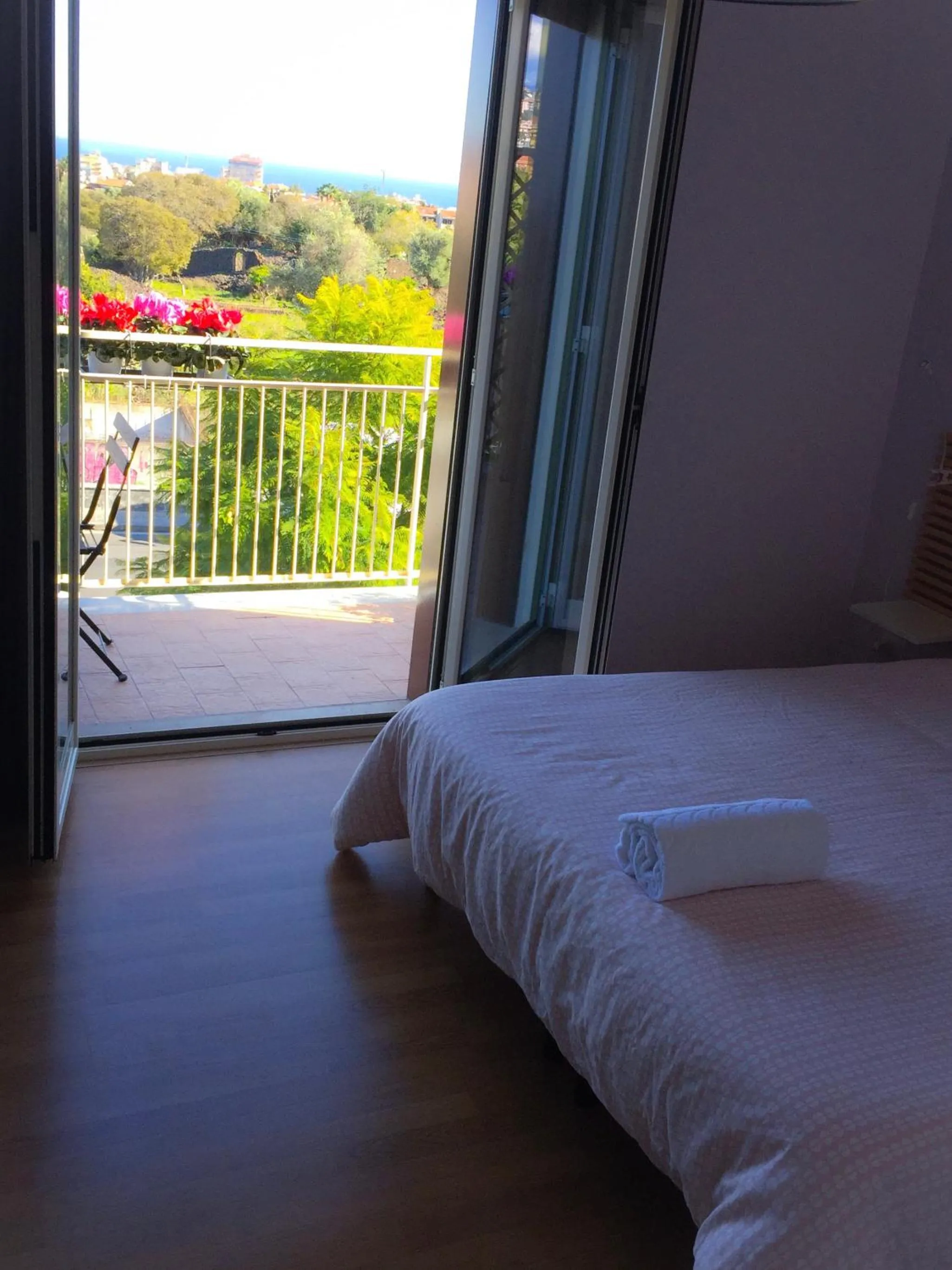 Balcony/Terrace, Bed in B&B Policlinico Gaspare Rodolico