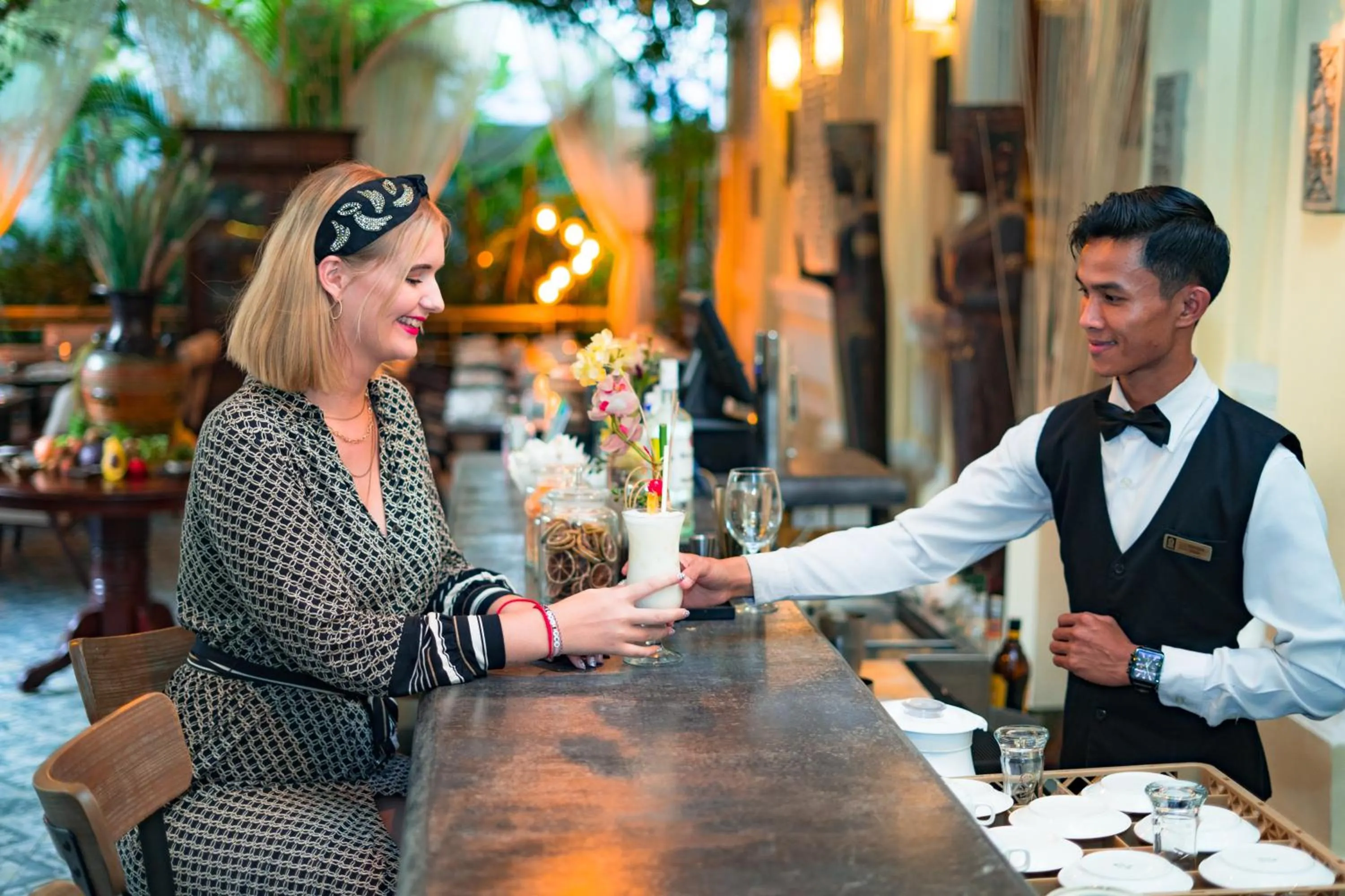 Restaurant/places to eat in Palace Gate Hotel & Resort by EHM