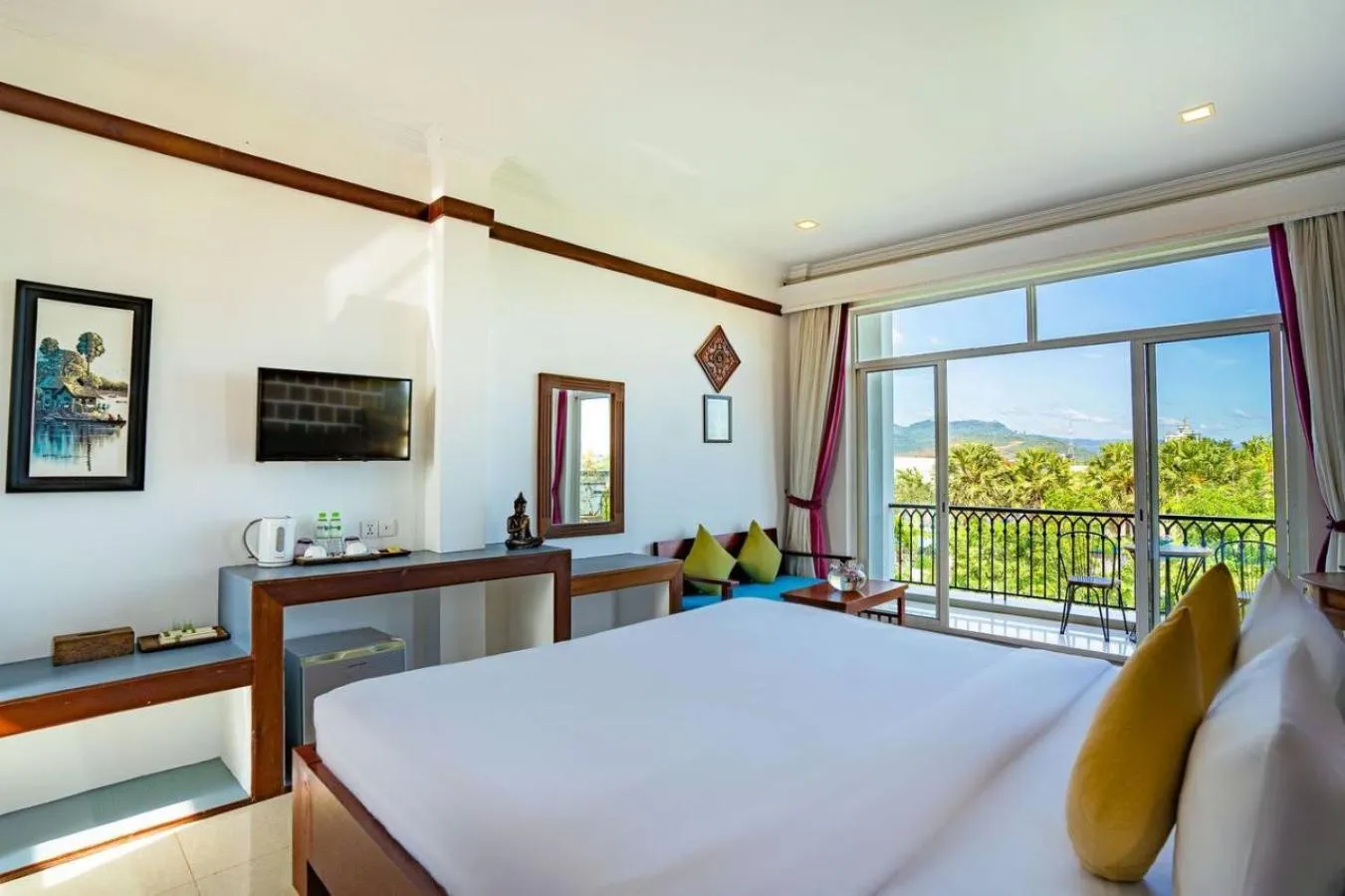 View (from property/room), Bed in Kampot View Boutique