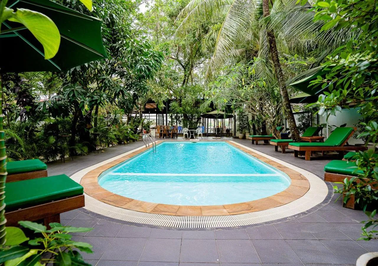 Swimming pool in Kampot View Boutique