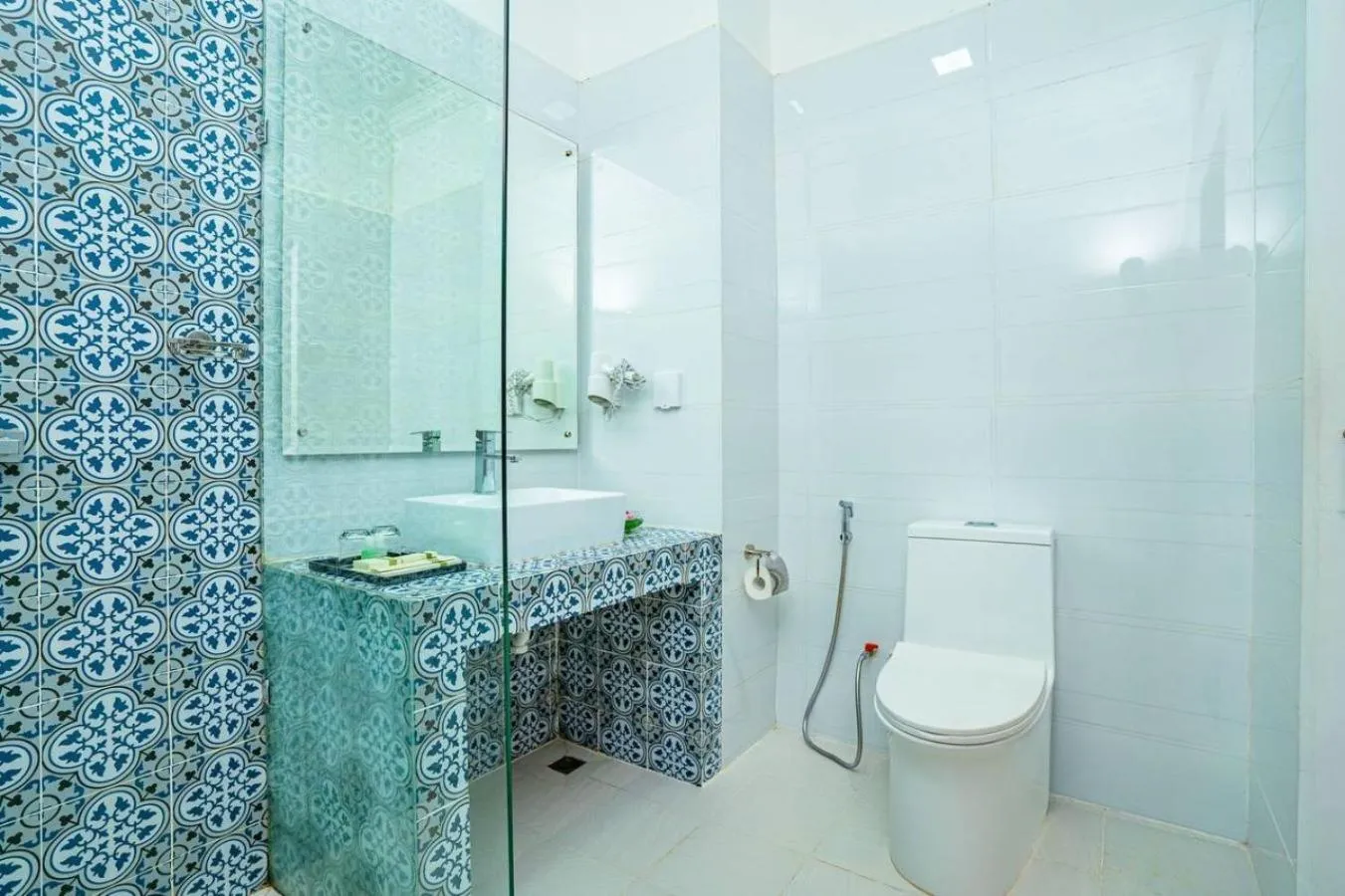 Shower in Kampot View Boutique