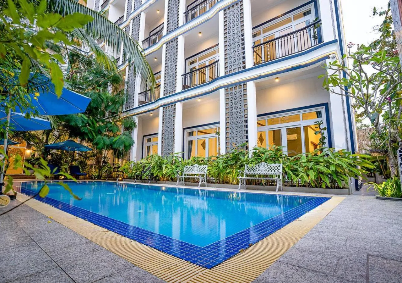 Swimming pool in Kampot View Boutique