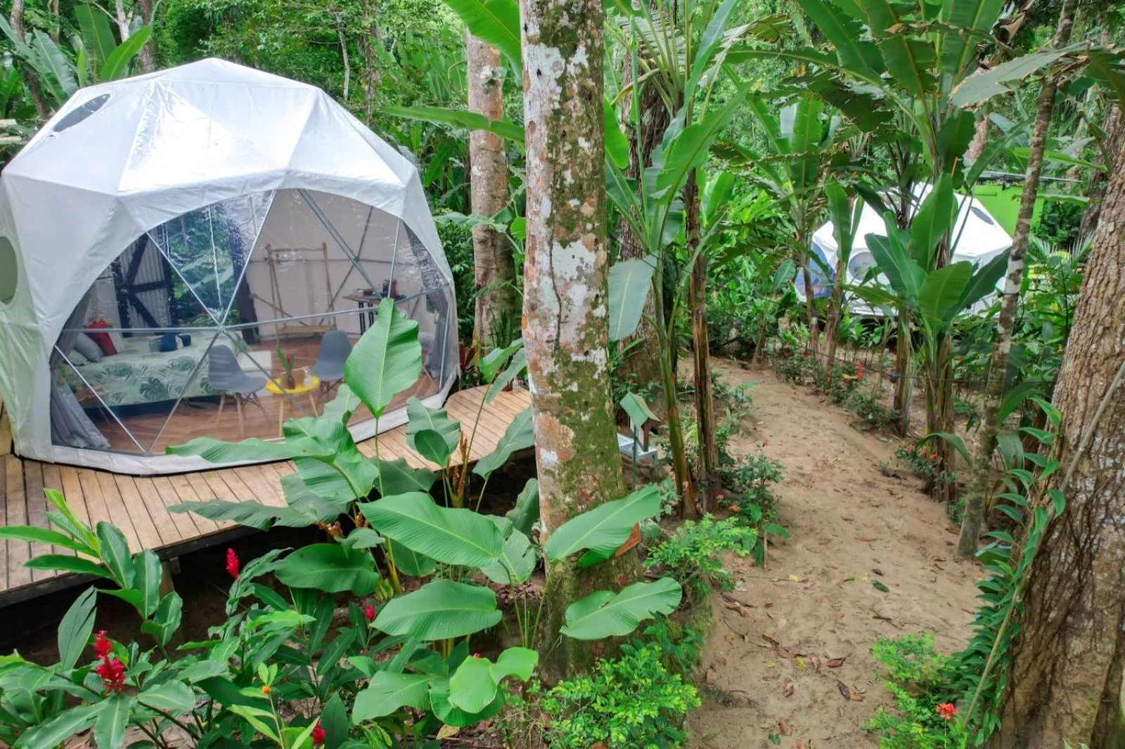 Garden view in Hotel Faith Glamping Dome Costa Rica