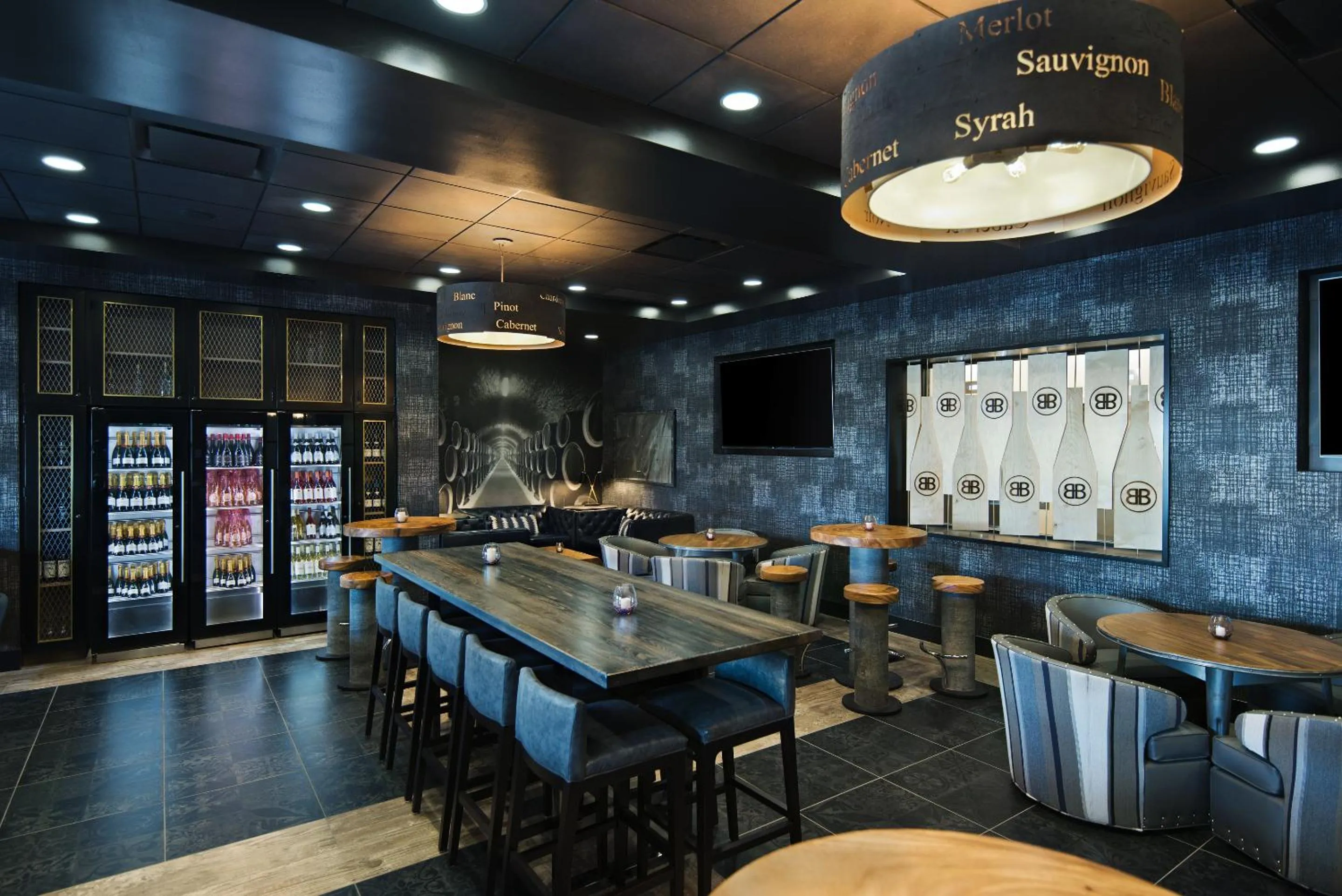 Restaurant/places to eat in Oxford Suites Sonoma - Rohnert Park