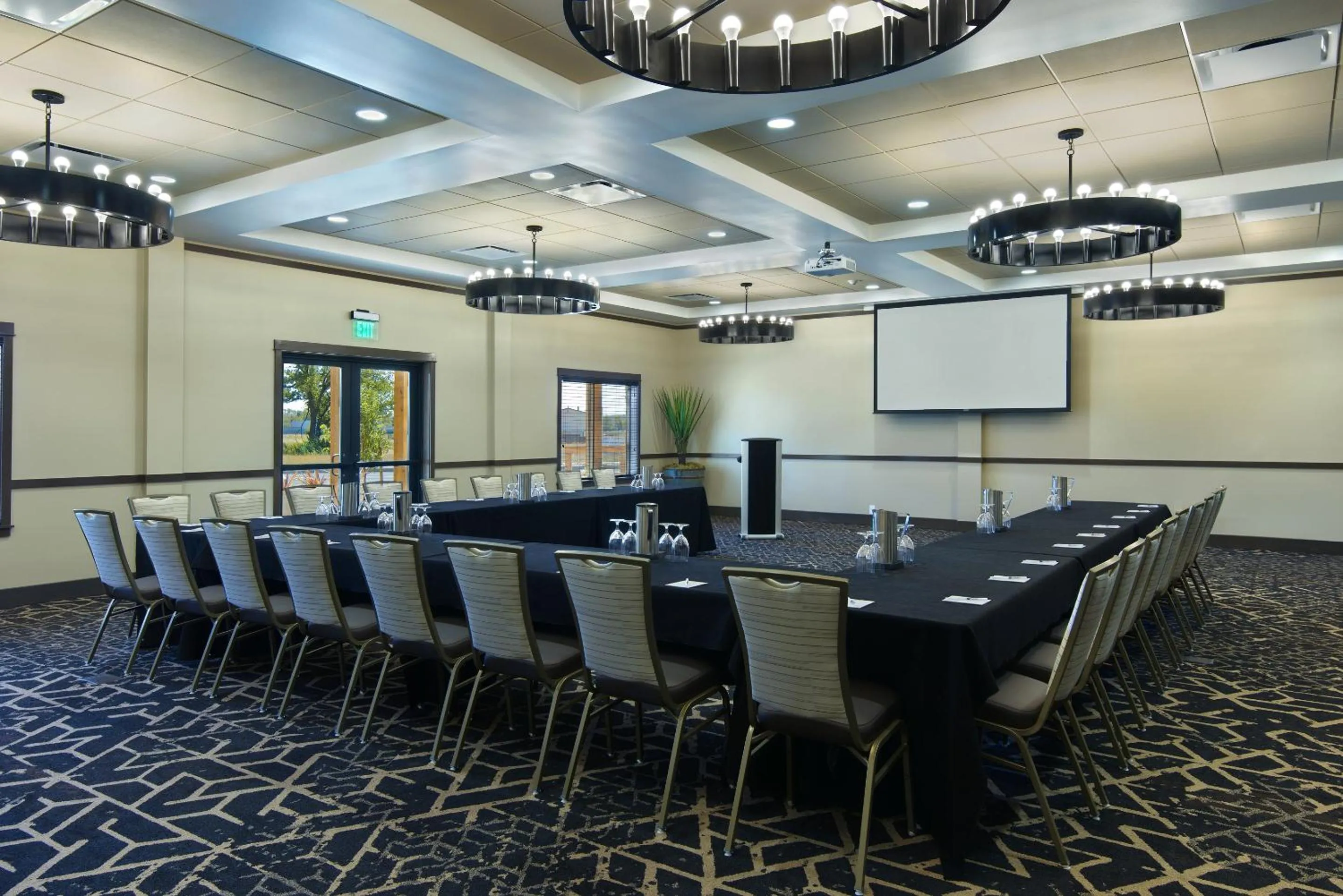 Business facilities in Oxford Suites Sonoma - Rohnert Park