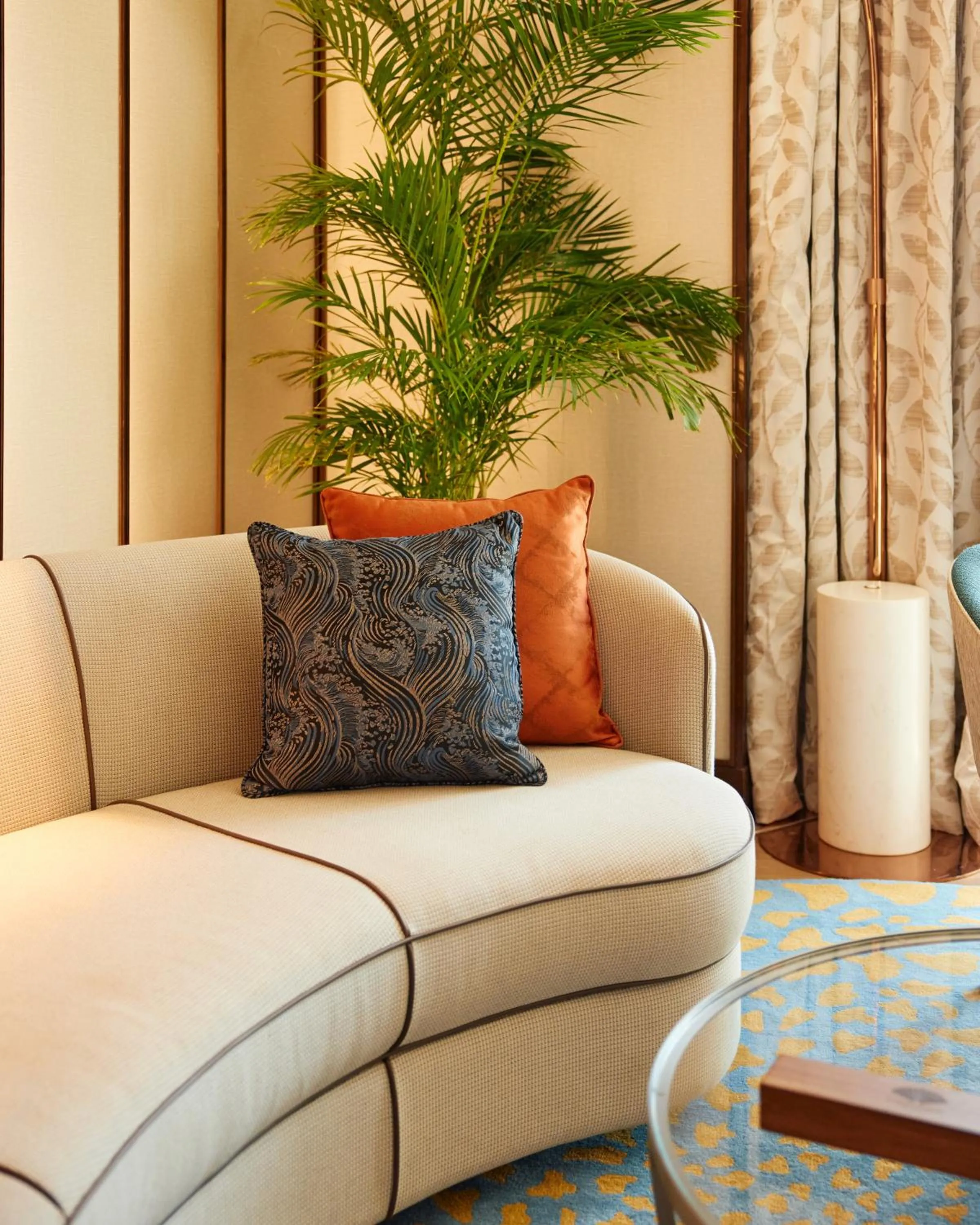 Living room in Mandarin Oriental Al Faisaliah, Riyadh