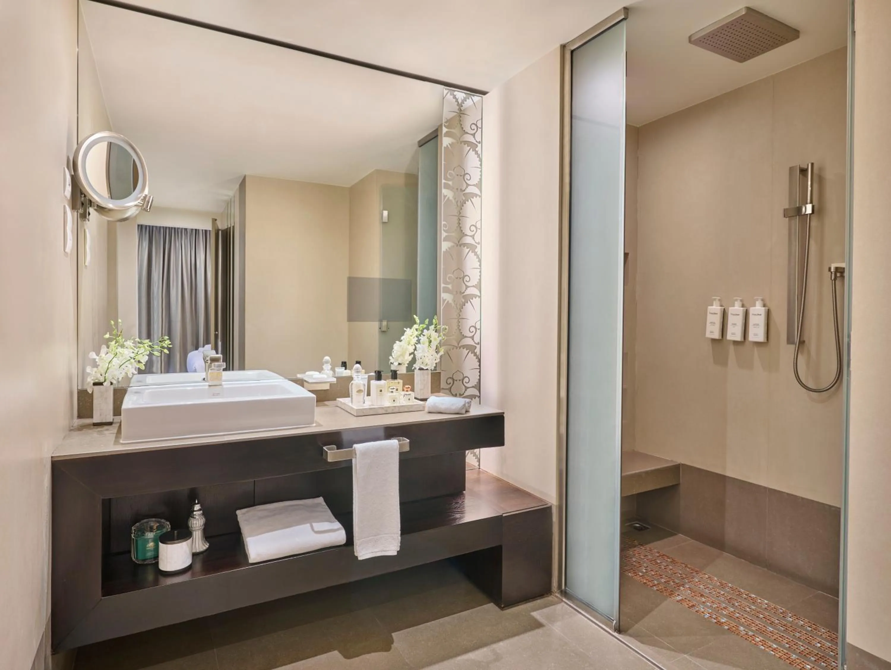 Bathroom in Mandarin Oriental Al Faisaliah, Riyadh