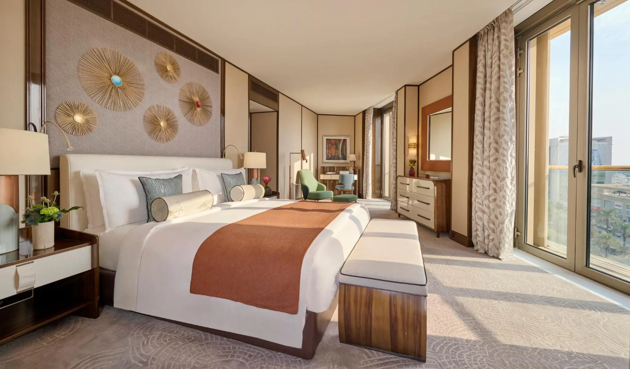 Photo of the whole room, Bed in Mandarin Oriental Al Faisaliah, Riyadh