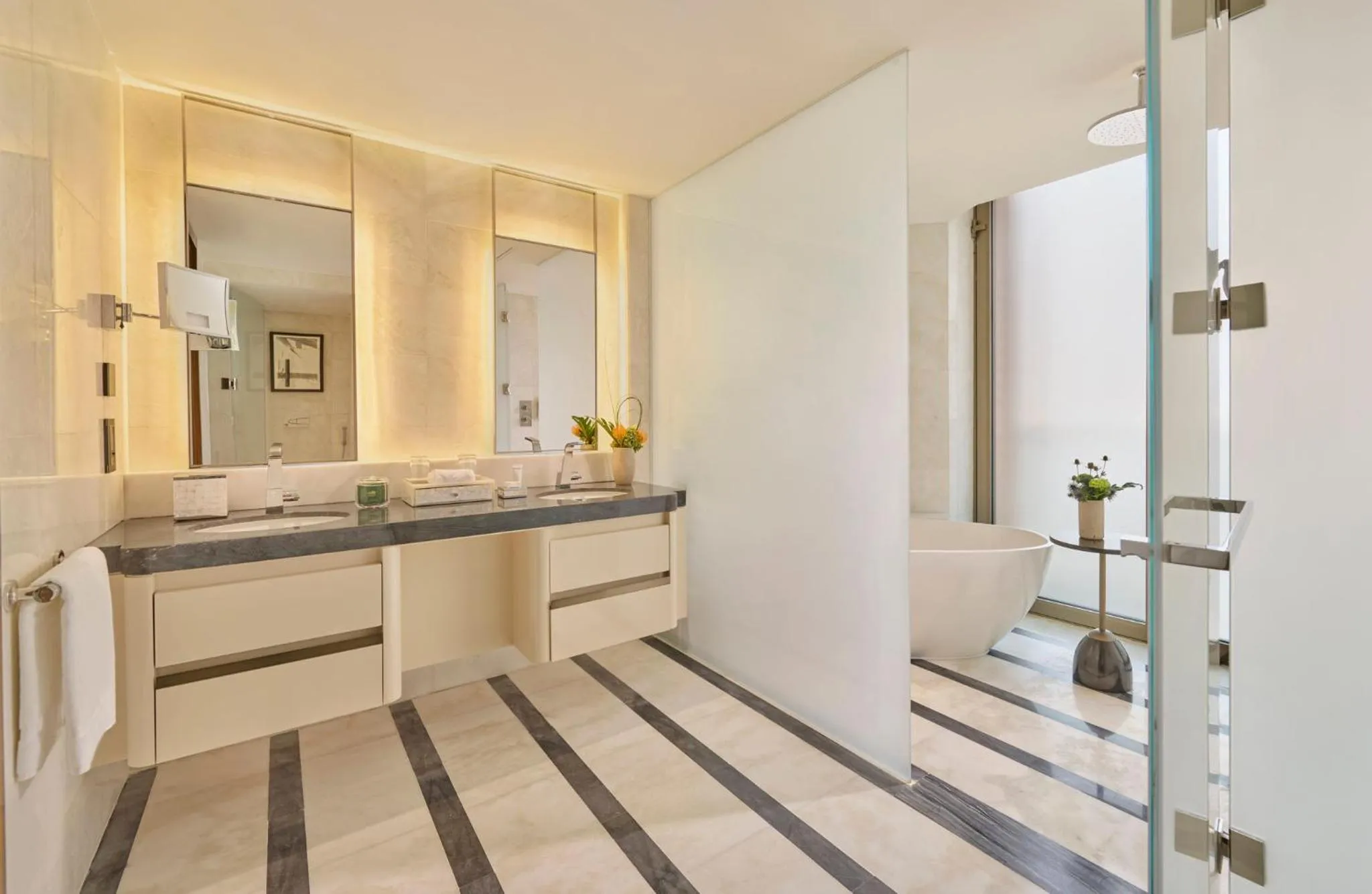 Bathroom in Mandarin Oriental Al Faisaliah, Riyadh