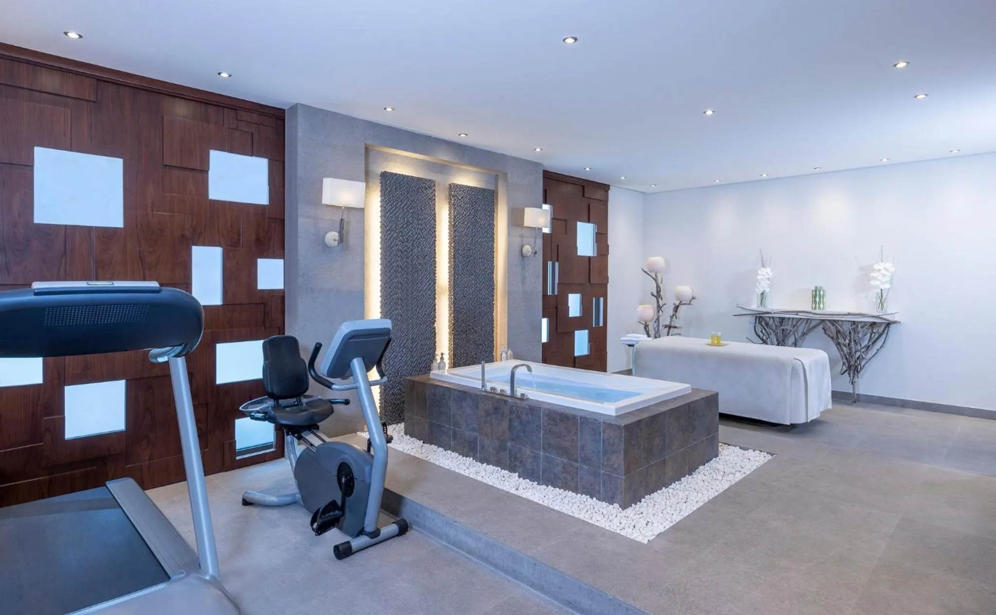 Photo of the whole room in Mandarin Oriental Al Faisaliah, Riyadh