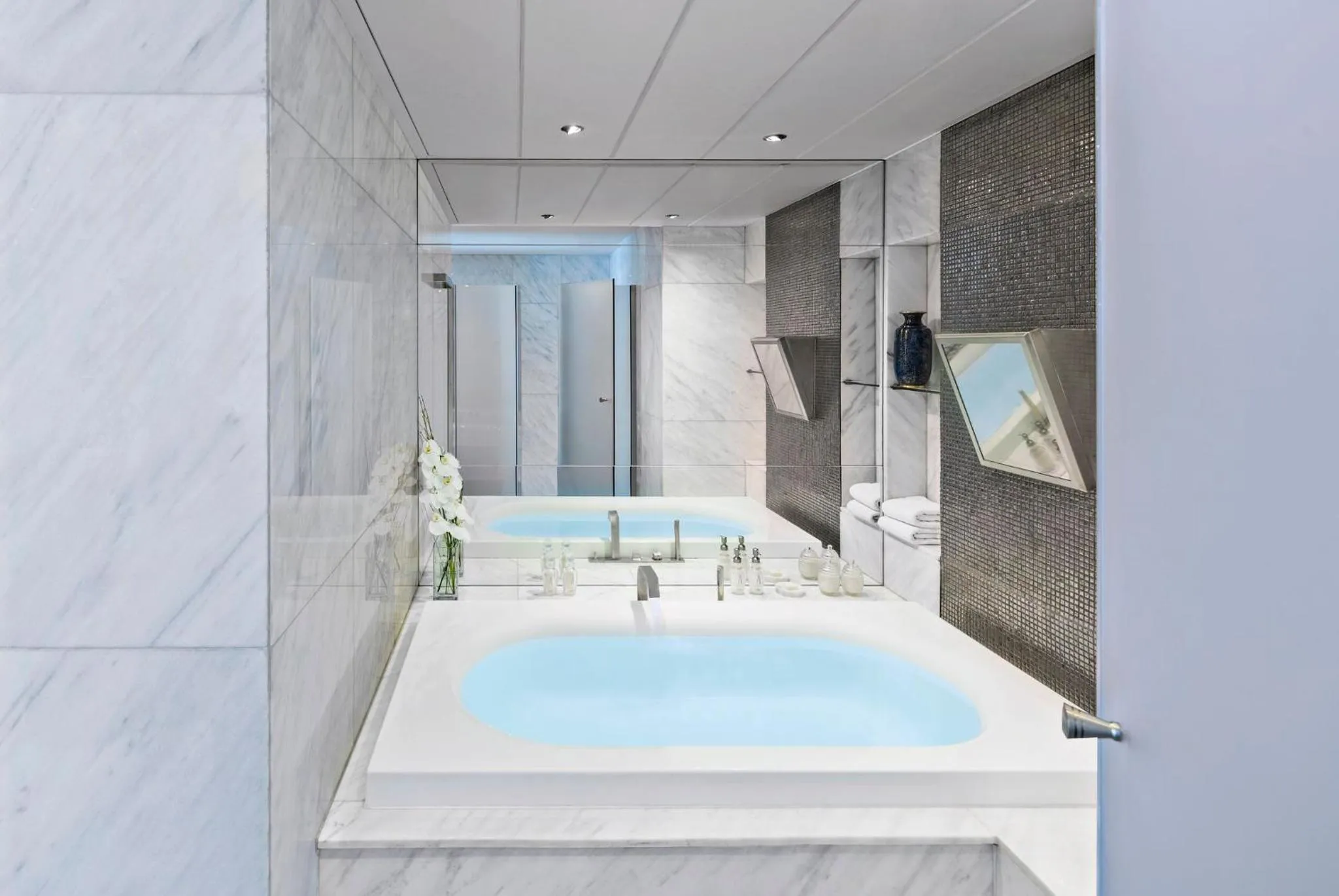 Bathroom in Mandarin Oriental Al Faisaliah, Riyadh