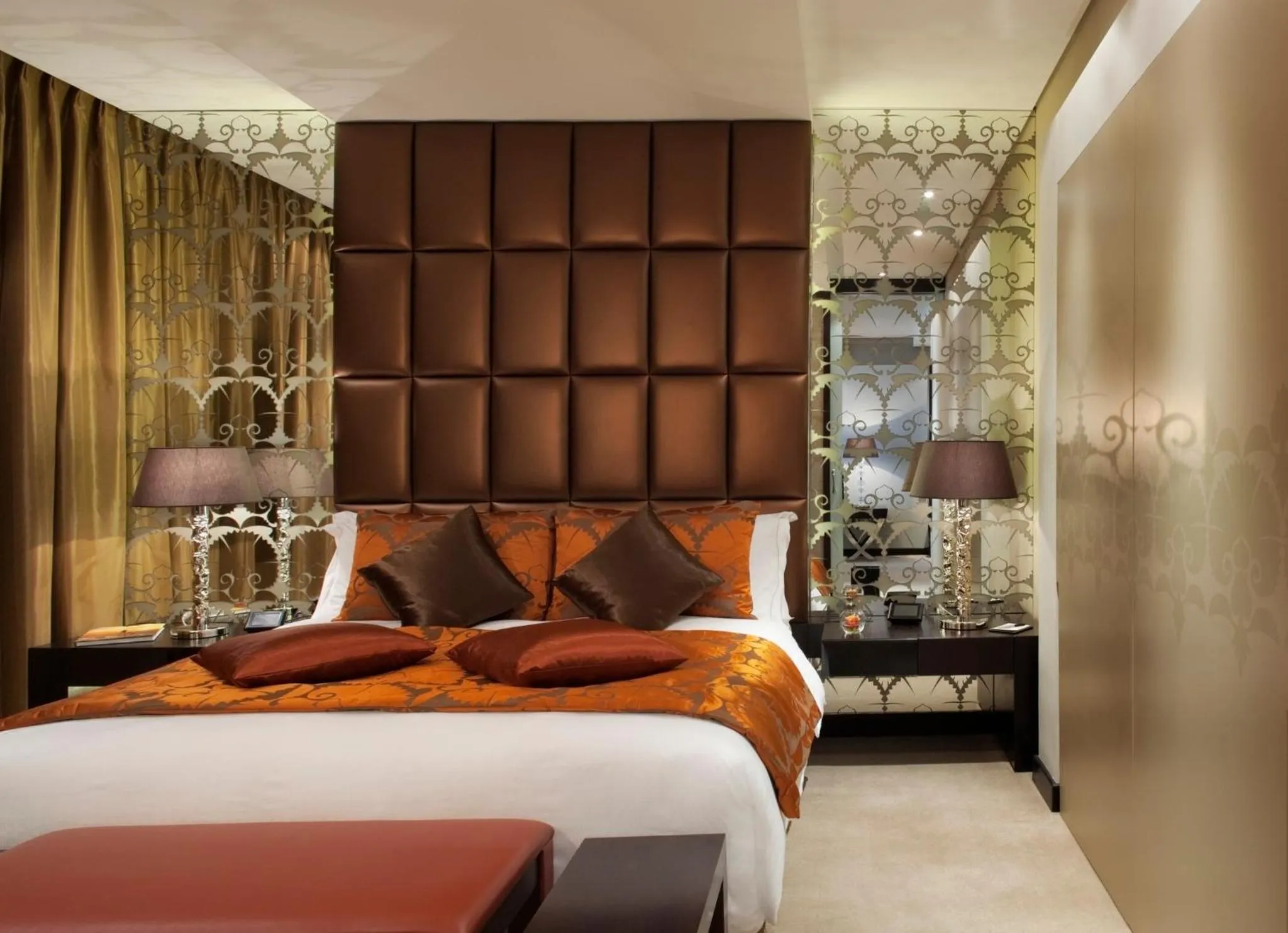 Photo of the whole room, Bed in Mandarin Oriental Al Faisaliah, Riyadh