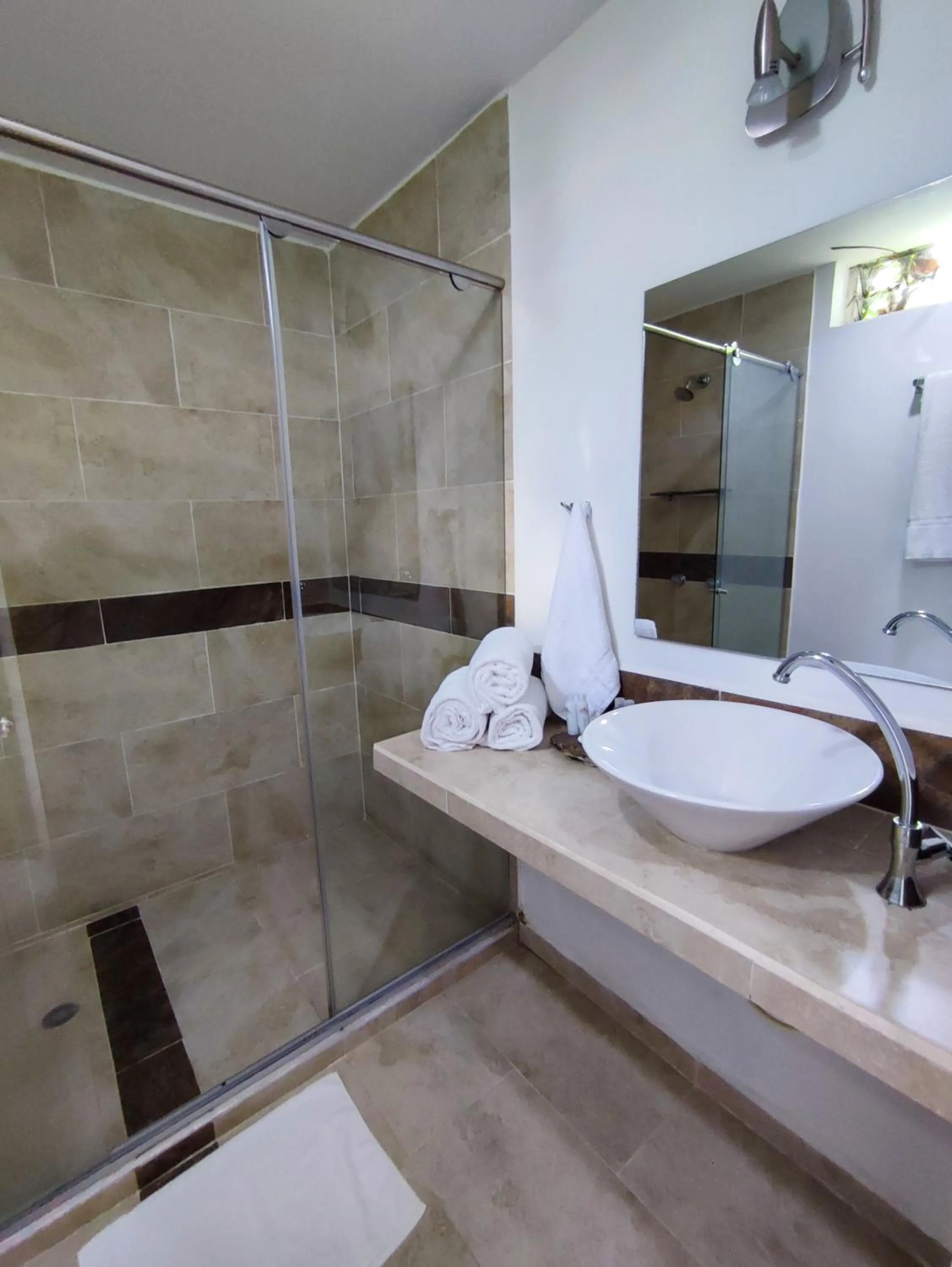 Toilet in Hotel Campestre Cafe Cafe