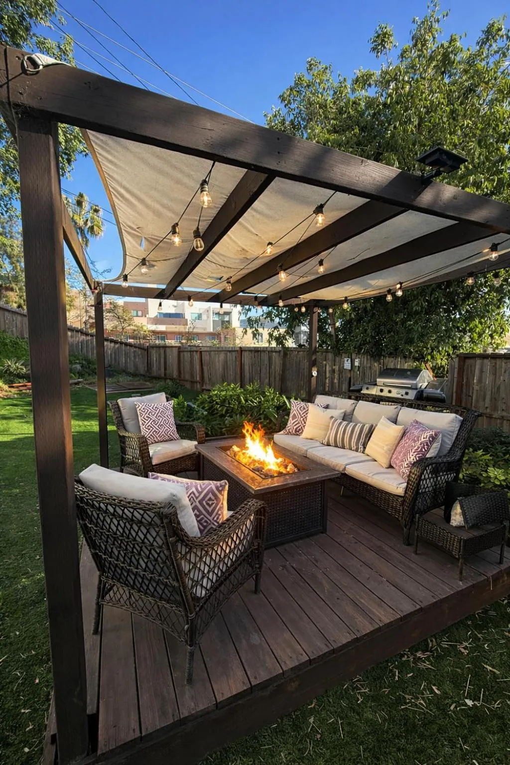 Patio in Casa California - Backyard, BBQ, Firepit & Near Beaches