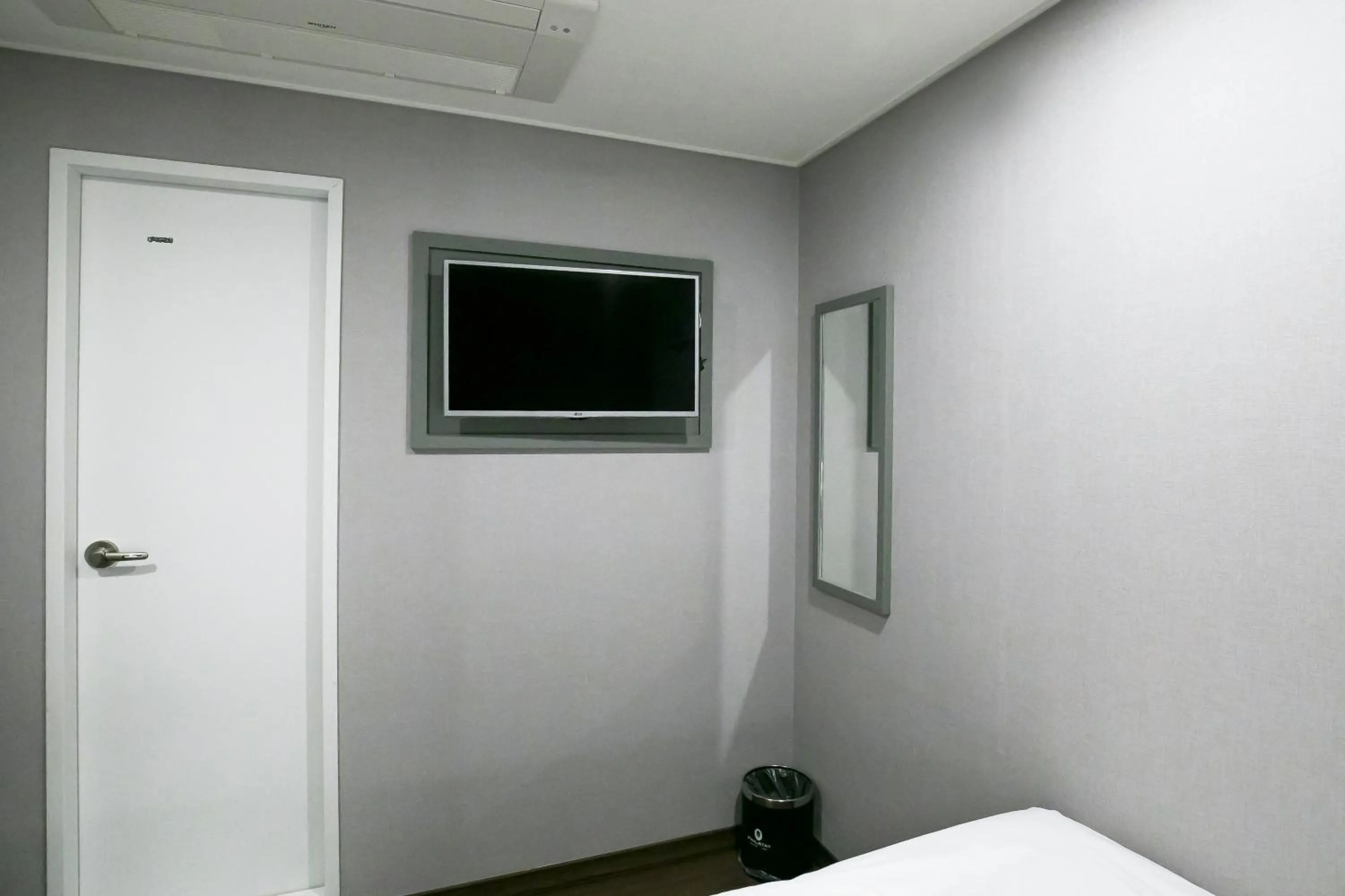 Bed in Philstay Myeongdong Station