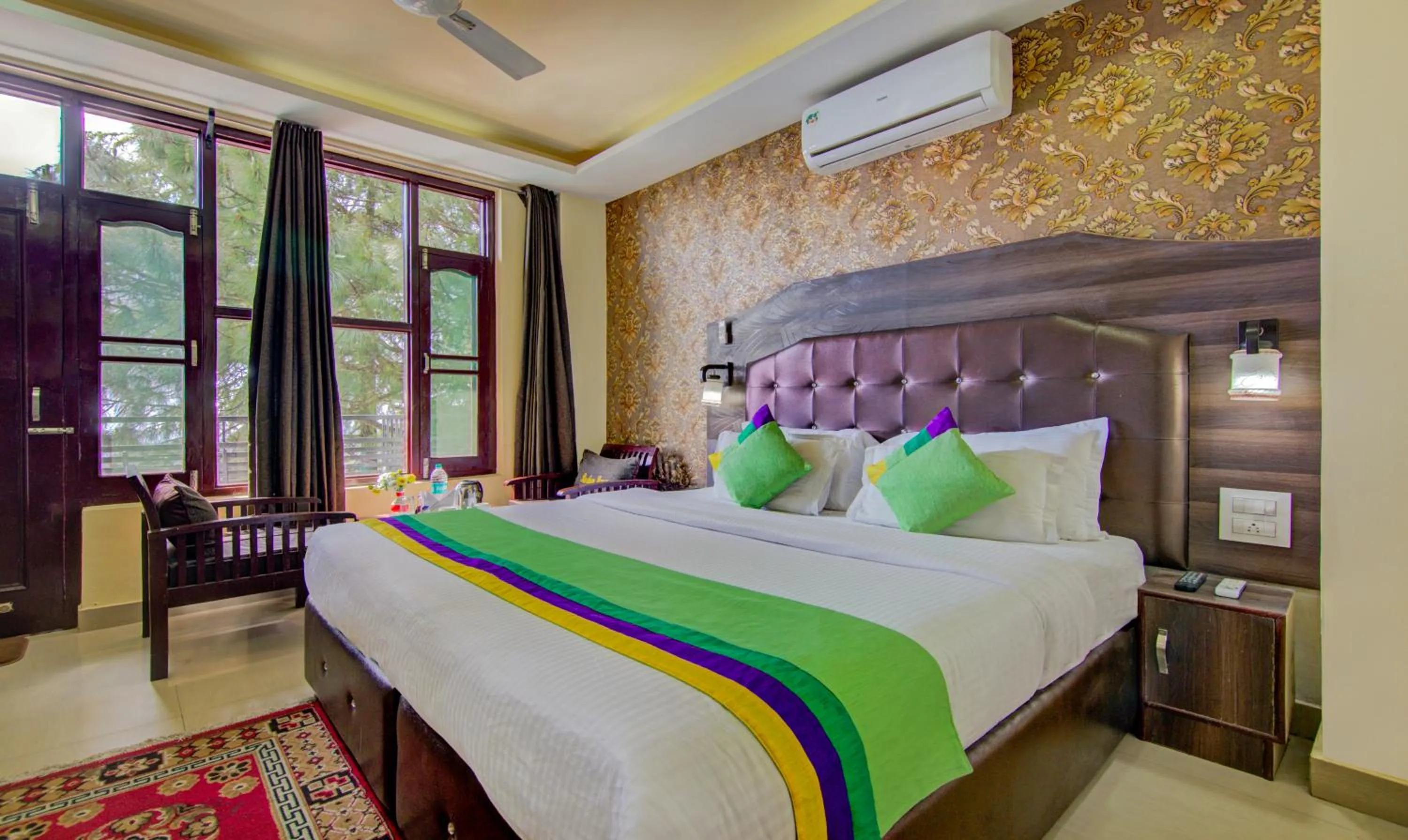 Bedroom, Bed in Treebo Roshan House with Valley View