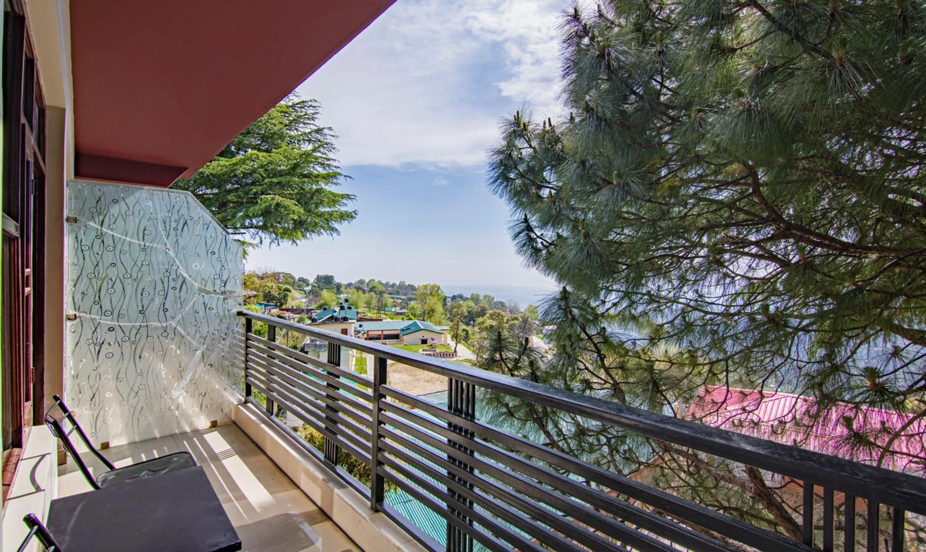 Balcony/Terrace in Treebo Roshan House with Valley View