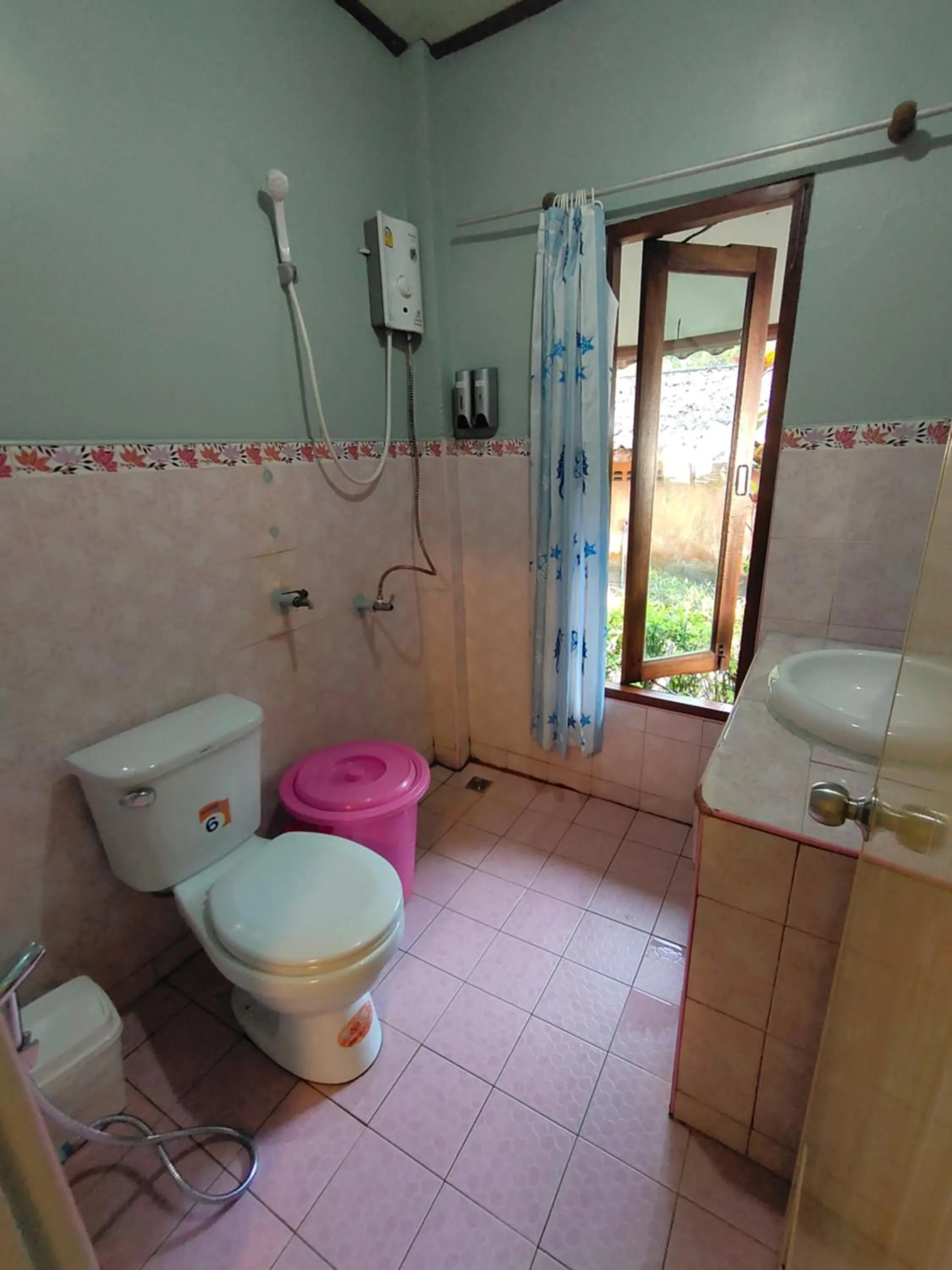 Phayam Coconut Beach Resort