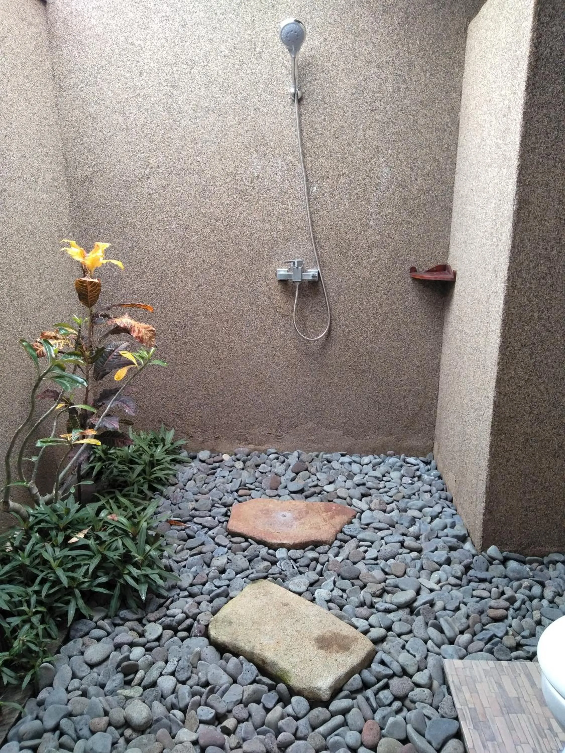 Bathroom in Krisna Homestay