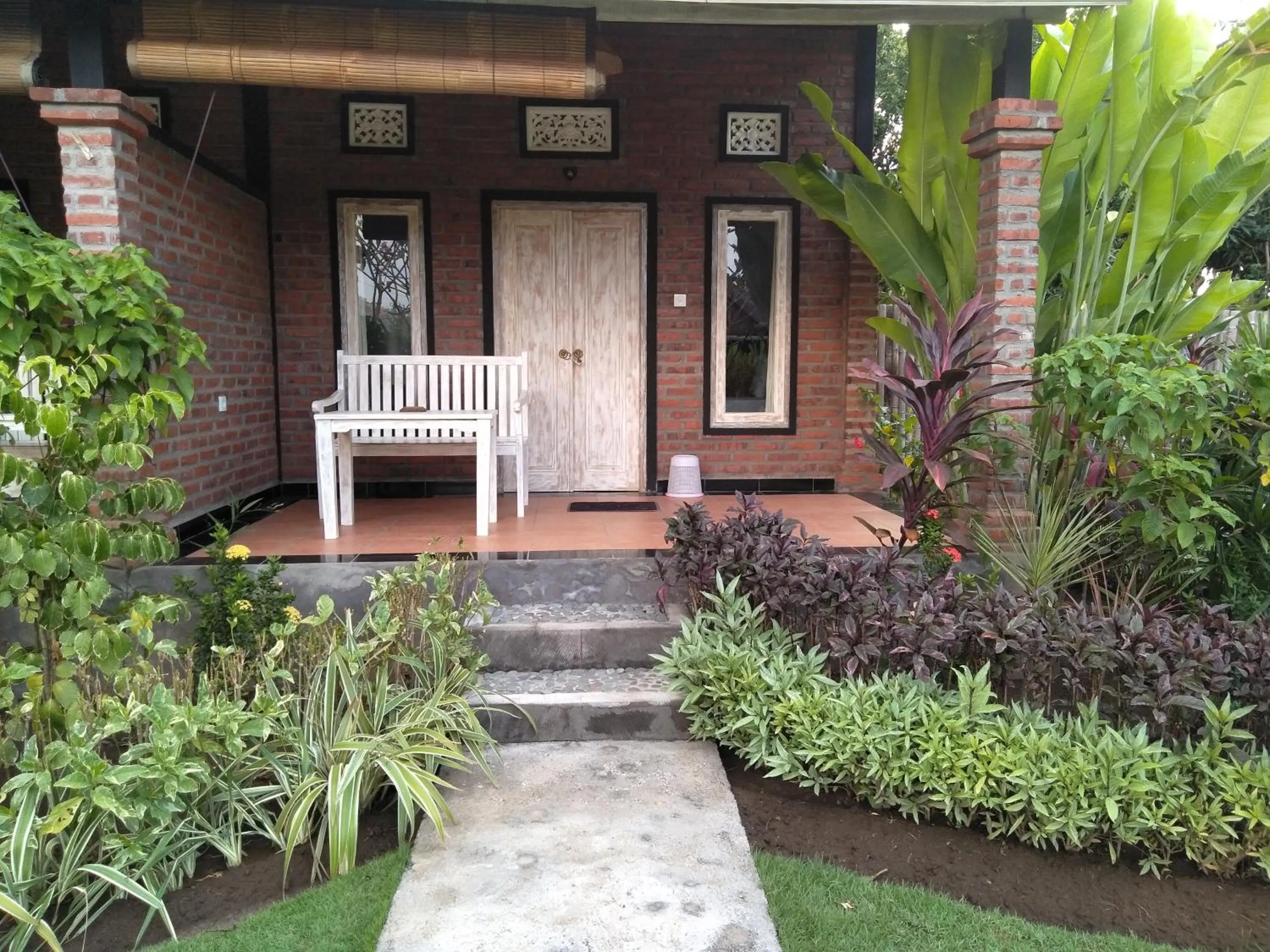 Facade/entrance in Krisna Homestay