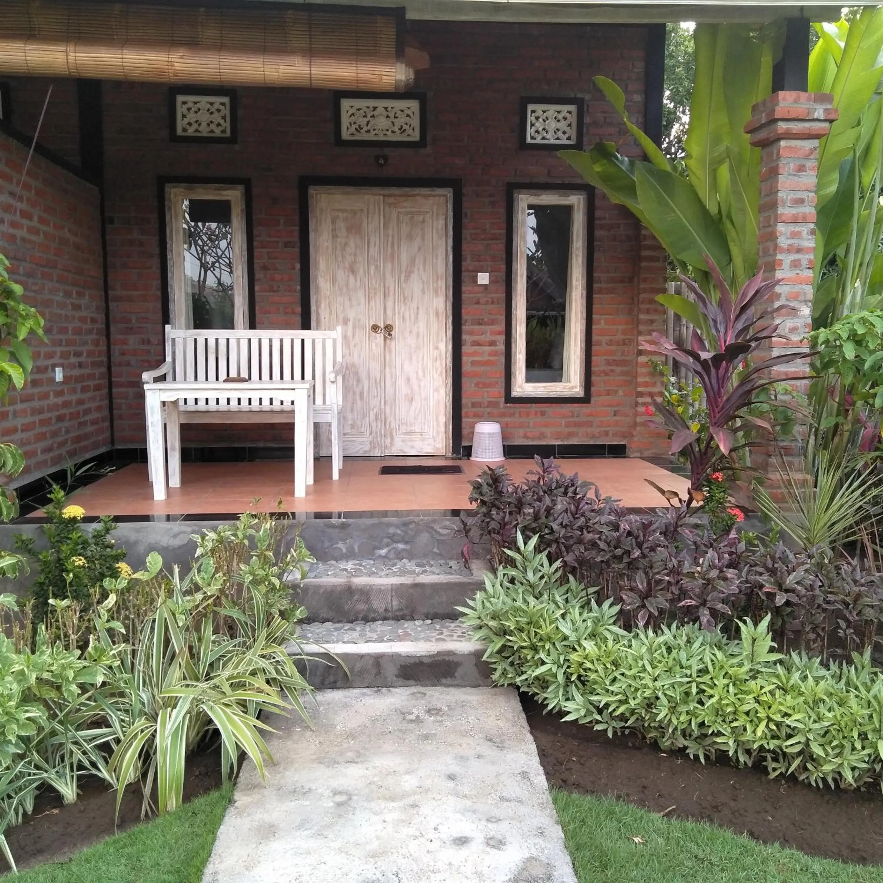 Facade/entrance in Krisna Homestay